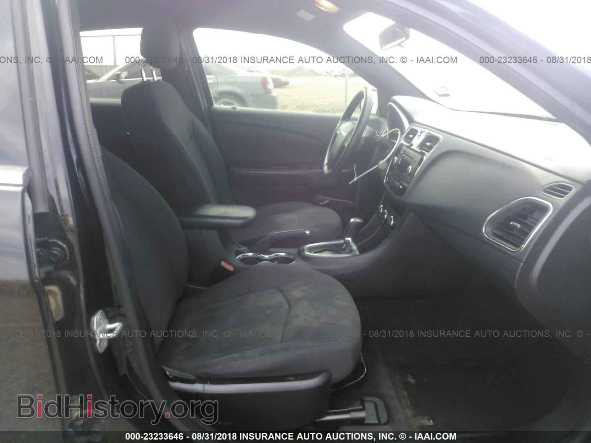 2012 Chrysler 200 - VIN: 1C3CCBAB5CN262012 - Фото 5