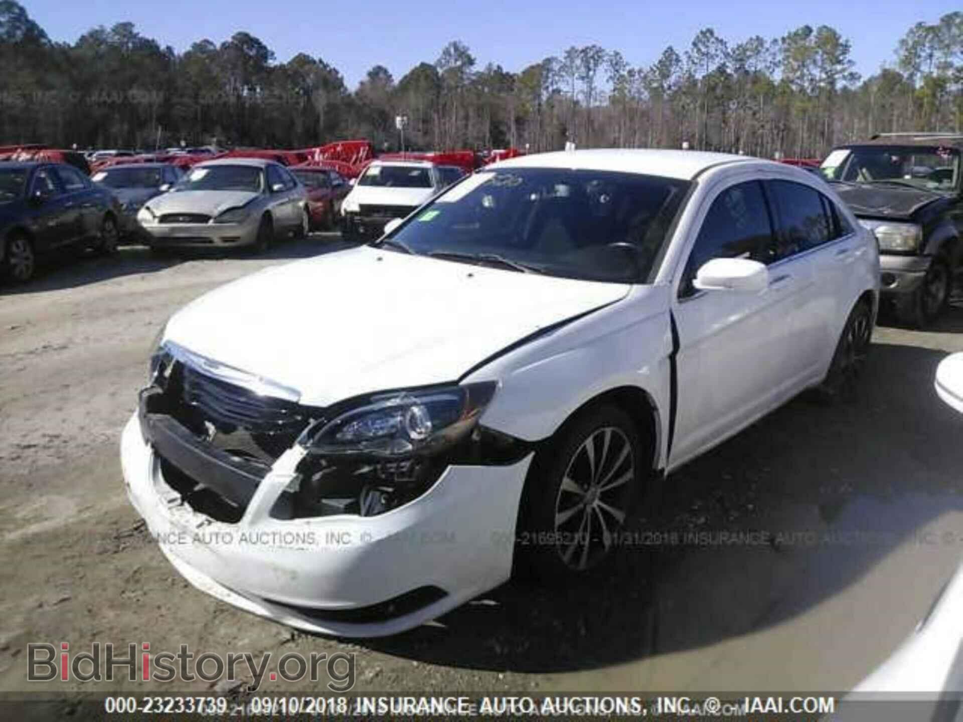 2013 CHRYSLER 200 - VIN: 1C3CCBBB1DN593668 - Photo 2