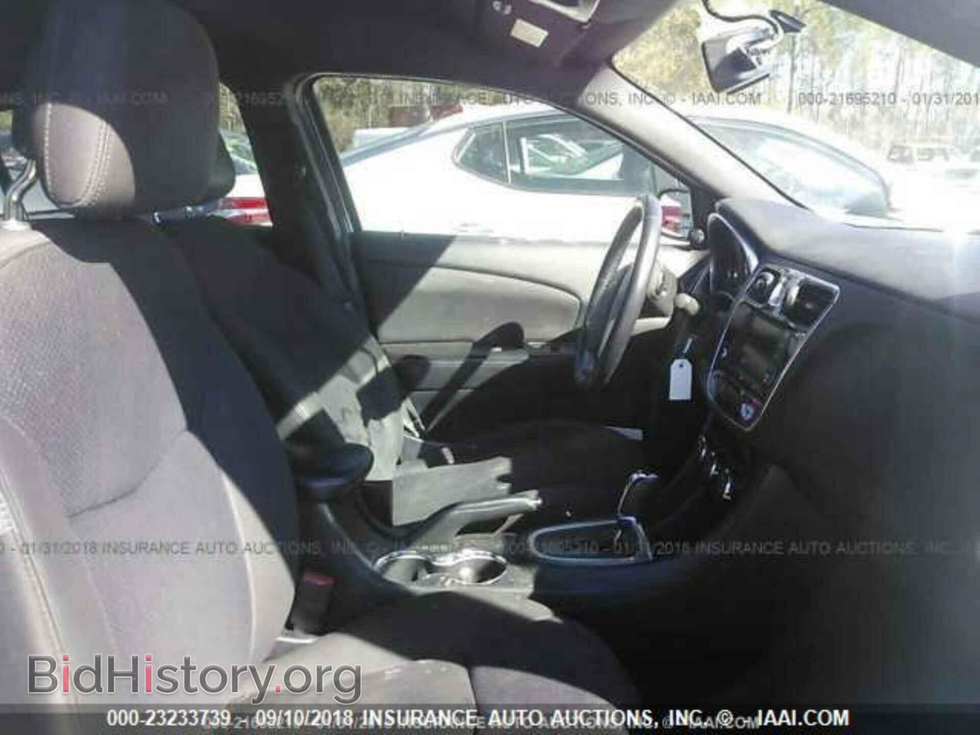 2013 CHRYSLER 200 - VIN: 1C3CCBBB1DN593668 - Photo 5