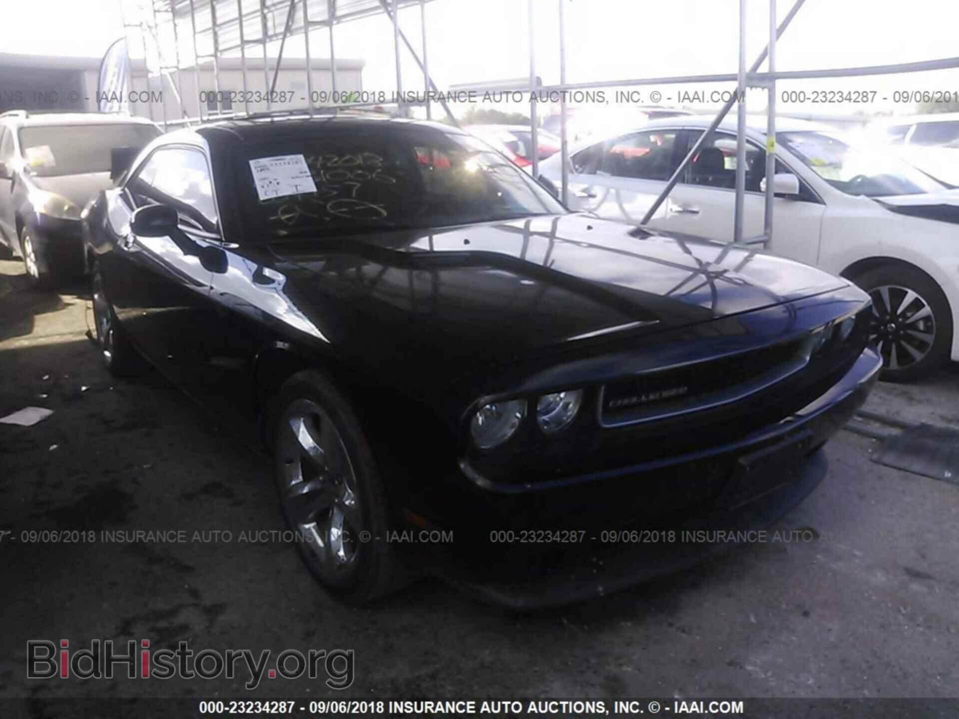 Фотография 2B3CJ4DG5BH604457 - Dodge Challenger 2011