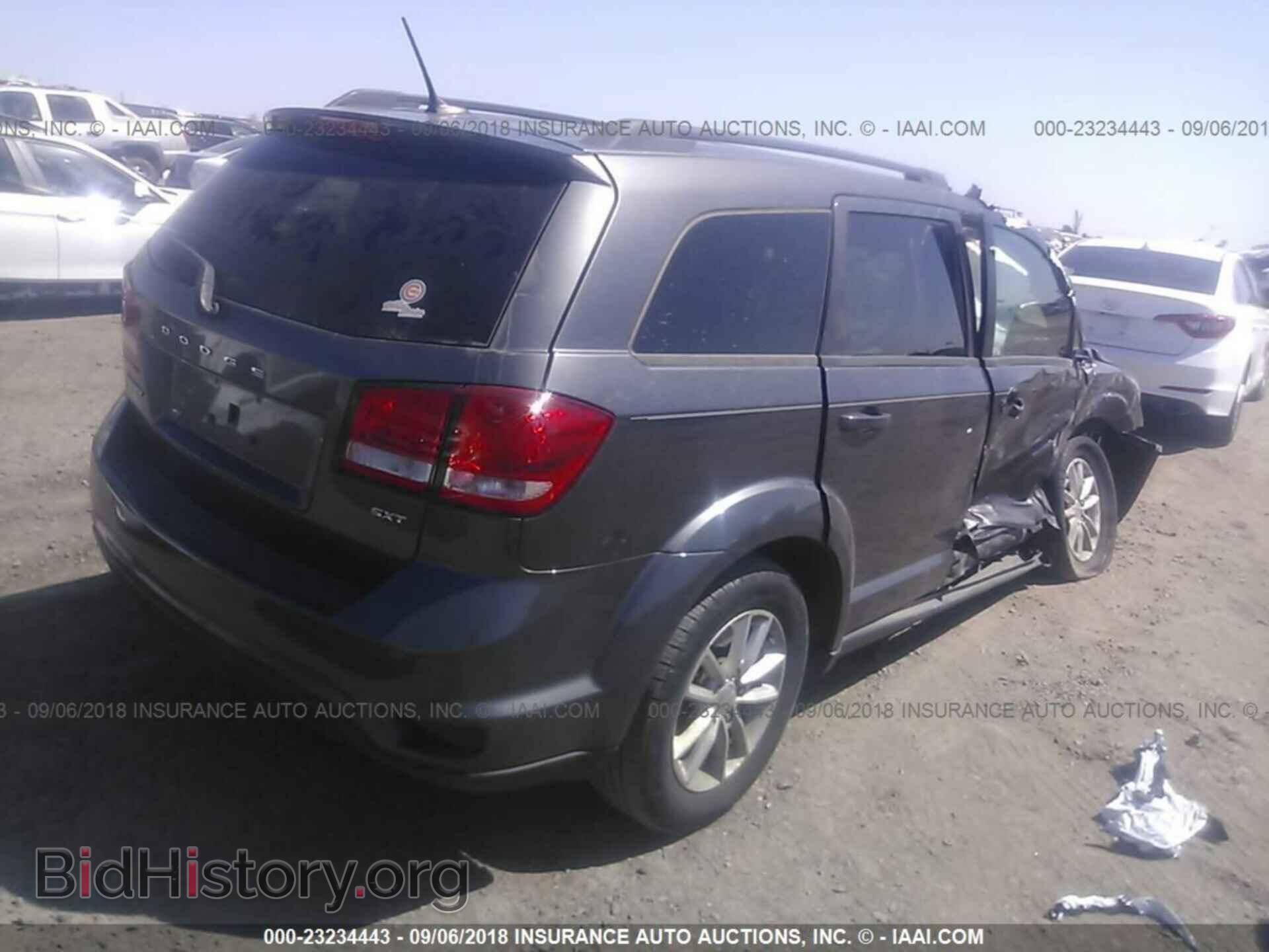 2014 Dodge Journey - VIN: 3C4PDCBB5ET134872 - Фото 4
