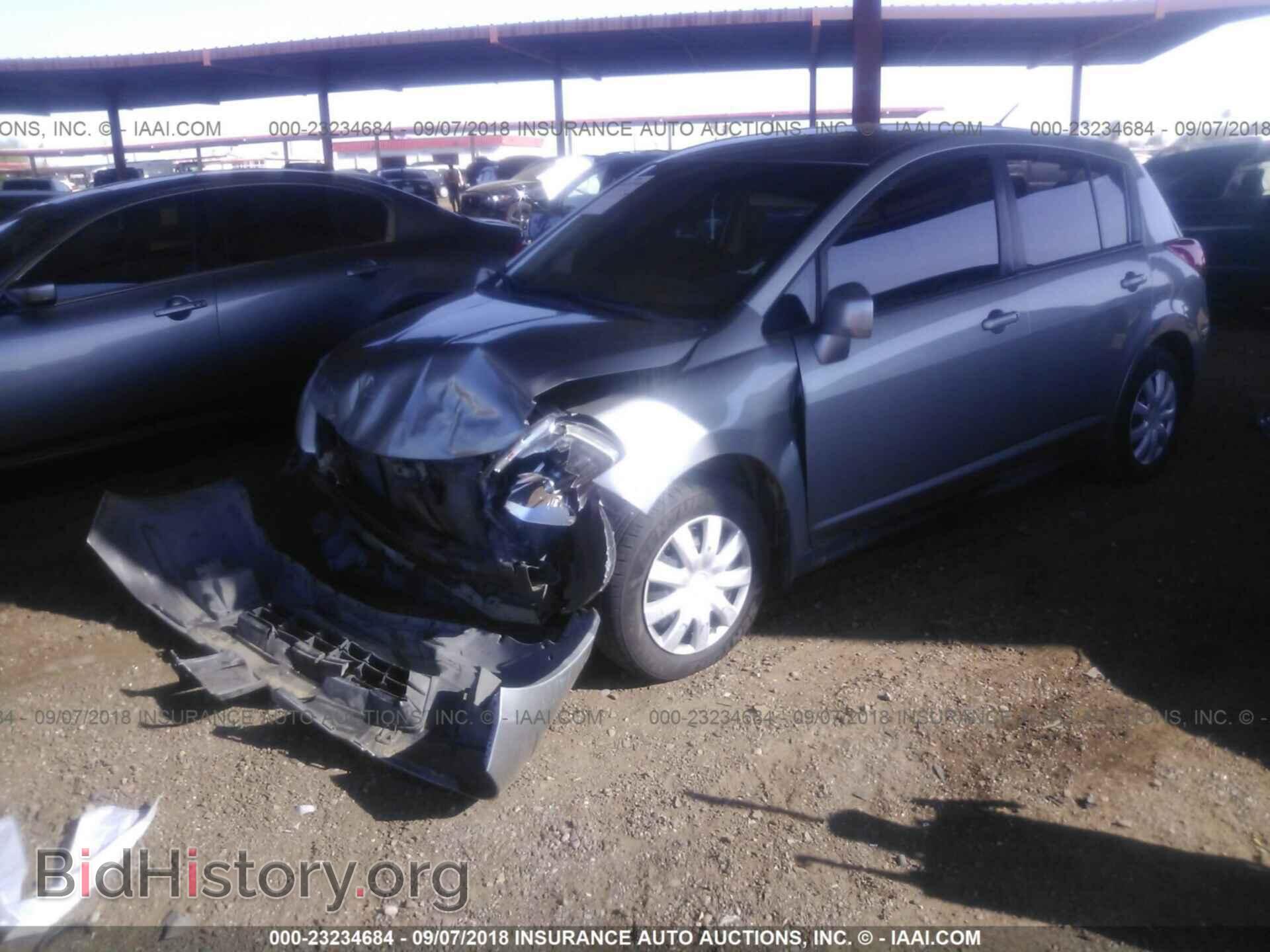 2011 Nissan Versa - VIN: 3N1BC1CP0BL440470 - Photo 2