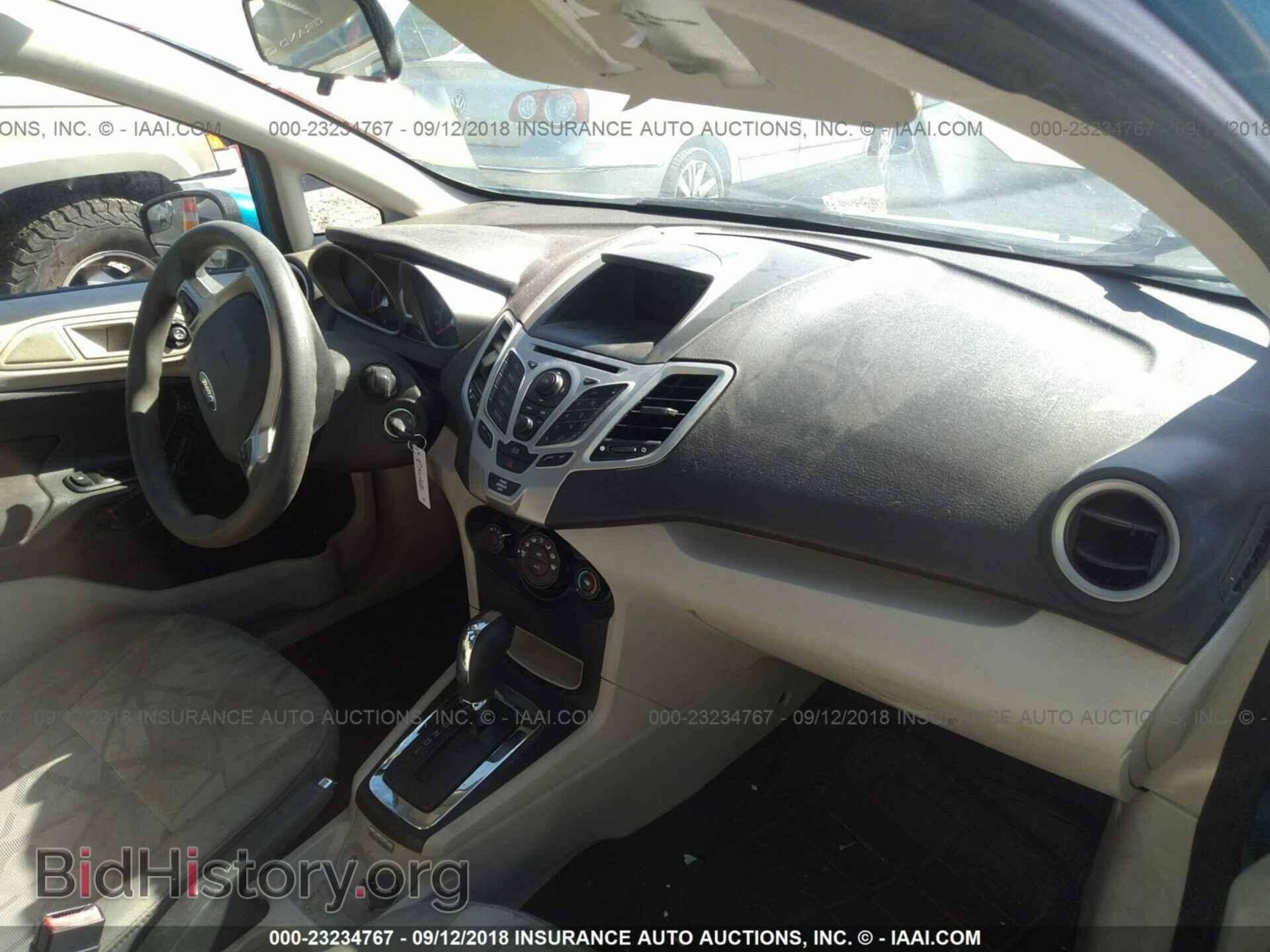 2012 Ford Fiesta - VIN: 3FADP4BJ0CM221373 - Фото 5