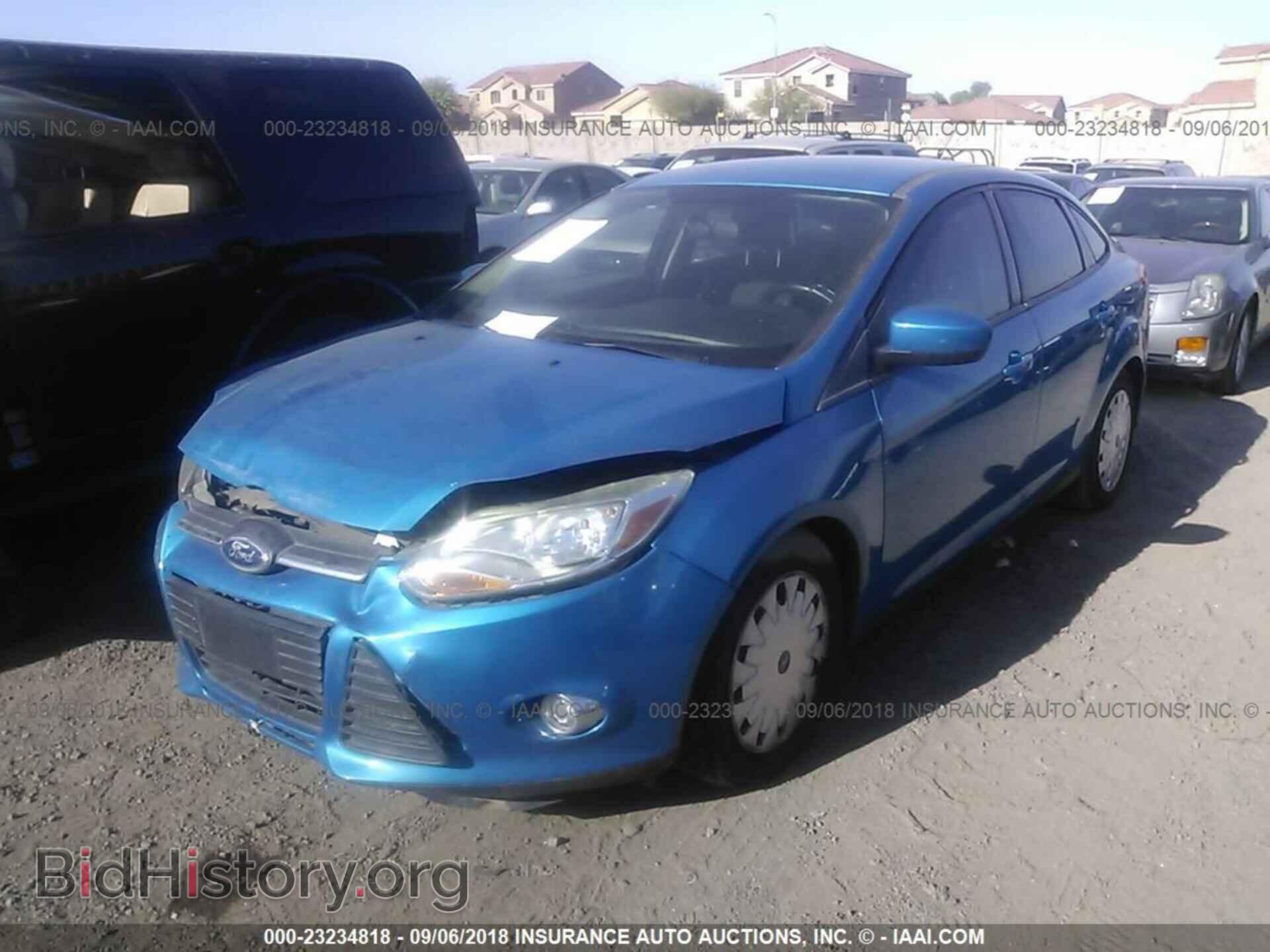 2012 Ford Focus - VIN: 1FAHP3F24CL130963 - Photo 2