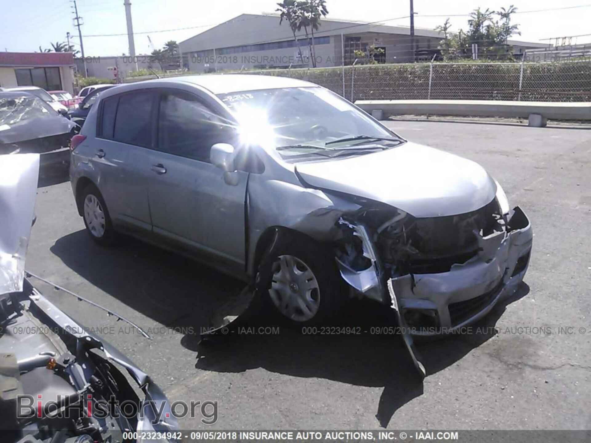 Photo 3N1BC1CP9BL412411 - Nissan Versa 2011