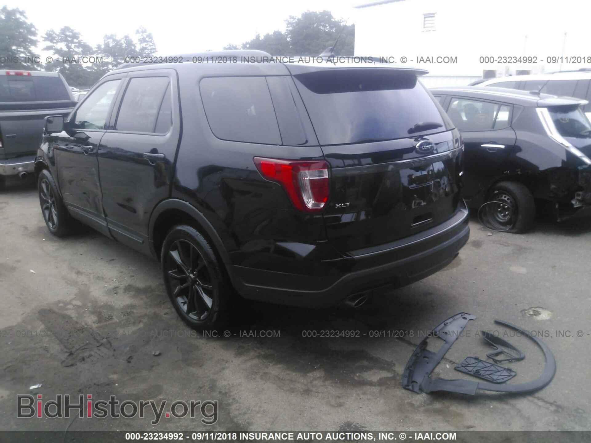 2018 Ford Explorer - VIN: 1FM5K8D83JGB01827 - Photo 3