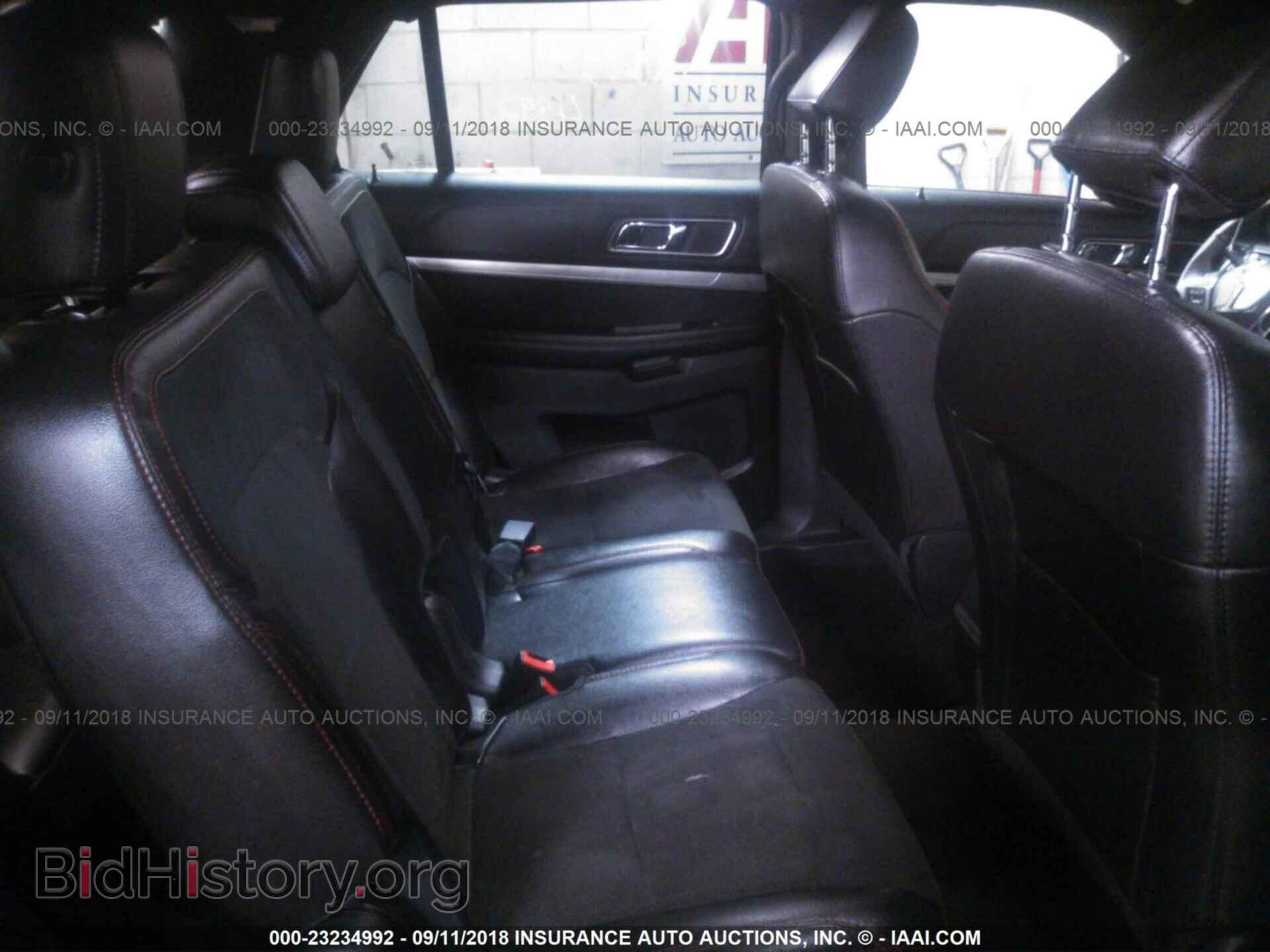 2018 Ford Explorer - VIN: 1FM5K8D83JGB01827 - Photo 8