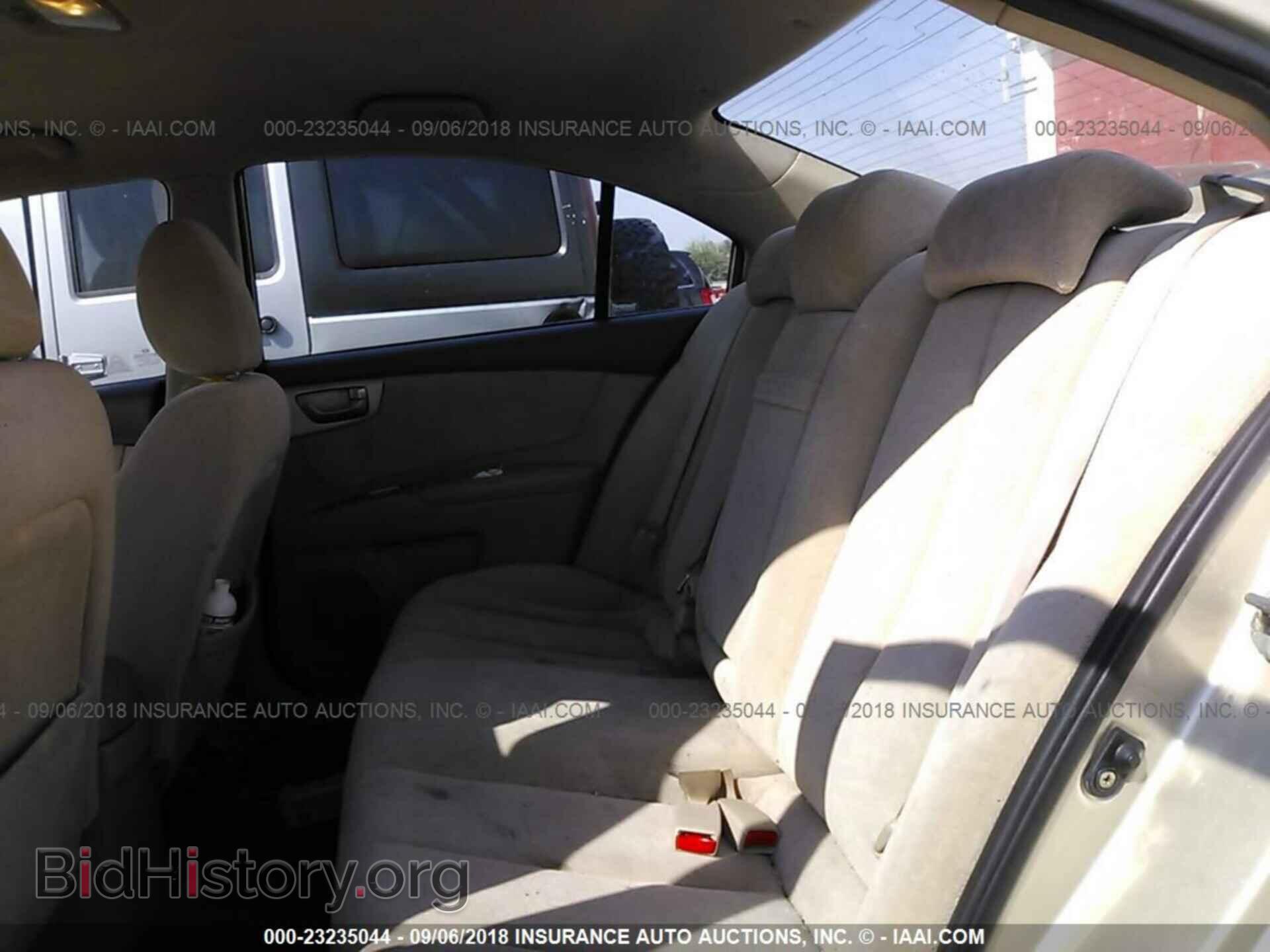 2008 KIA OPTIMA - VIN: KNAGE123785267774 - Фото 8