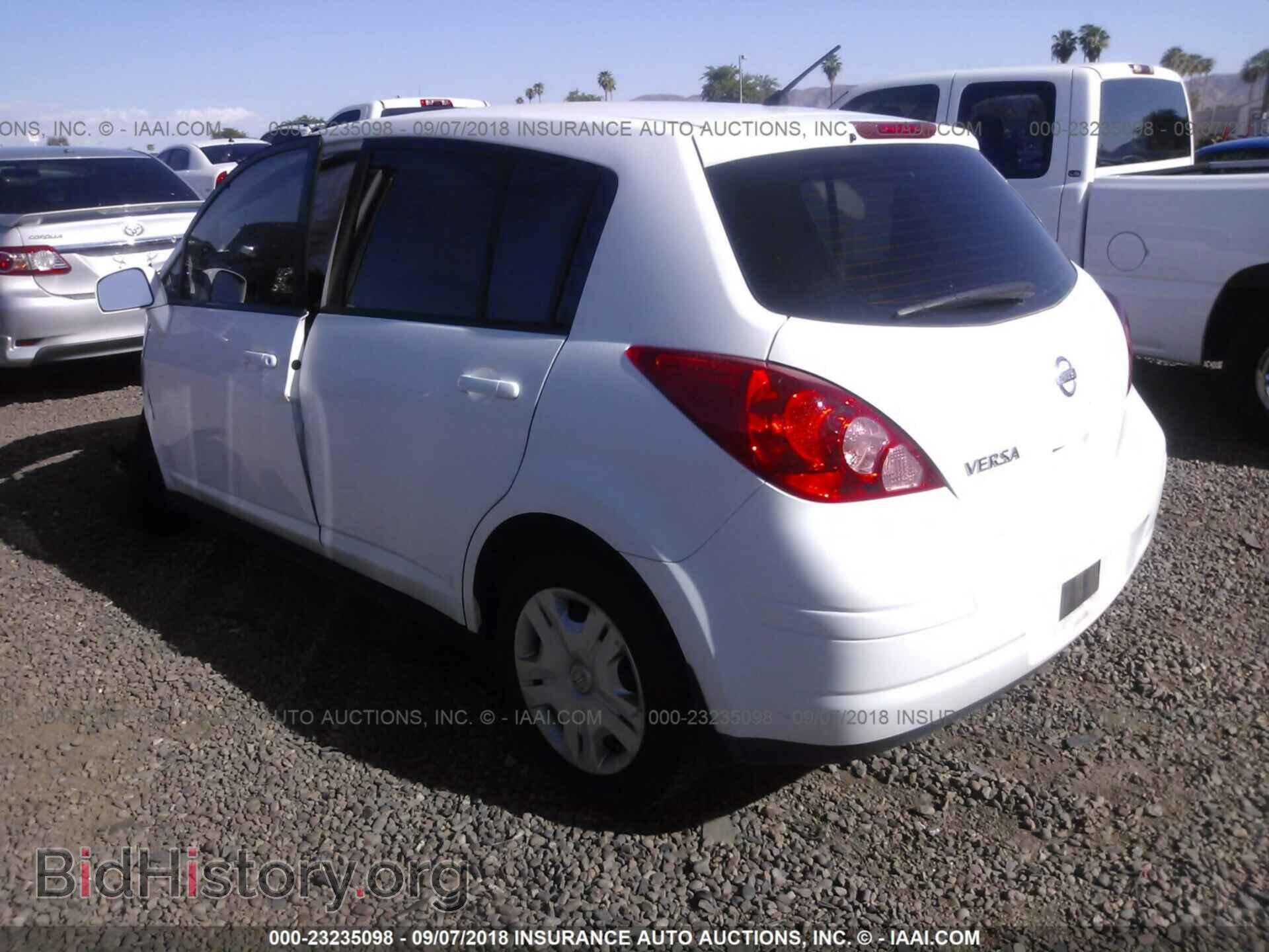 2011 Nissan Versa - VIN: 3N1BC1CP7BL371387 - Фото 3