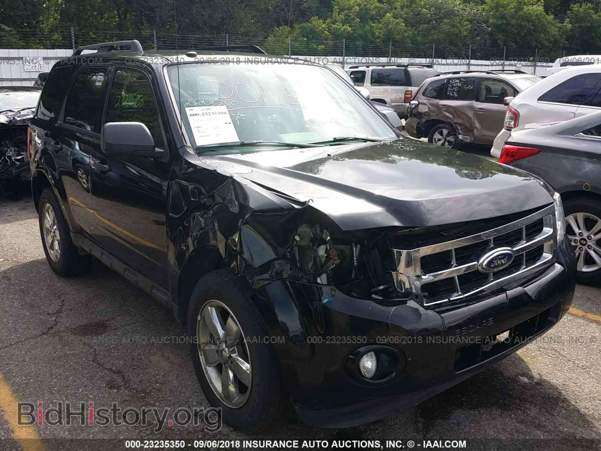 Photo 1FMCU0D78CKB52170 - Ford Escape 2012