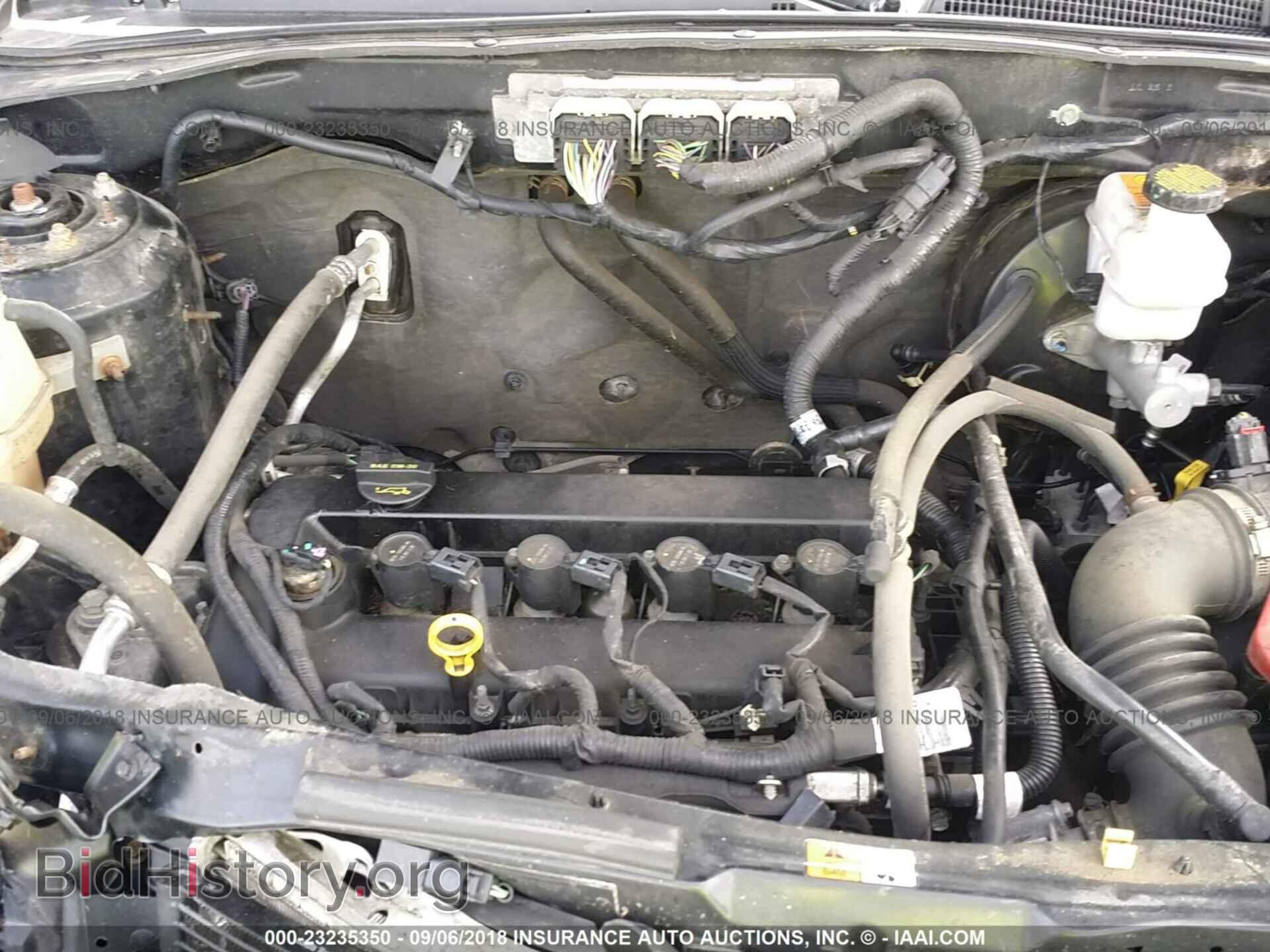2012 Ford Escape - VIN: 1FMCU0D78CKB52170 - Photo 10
