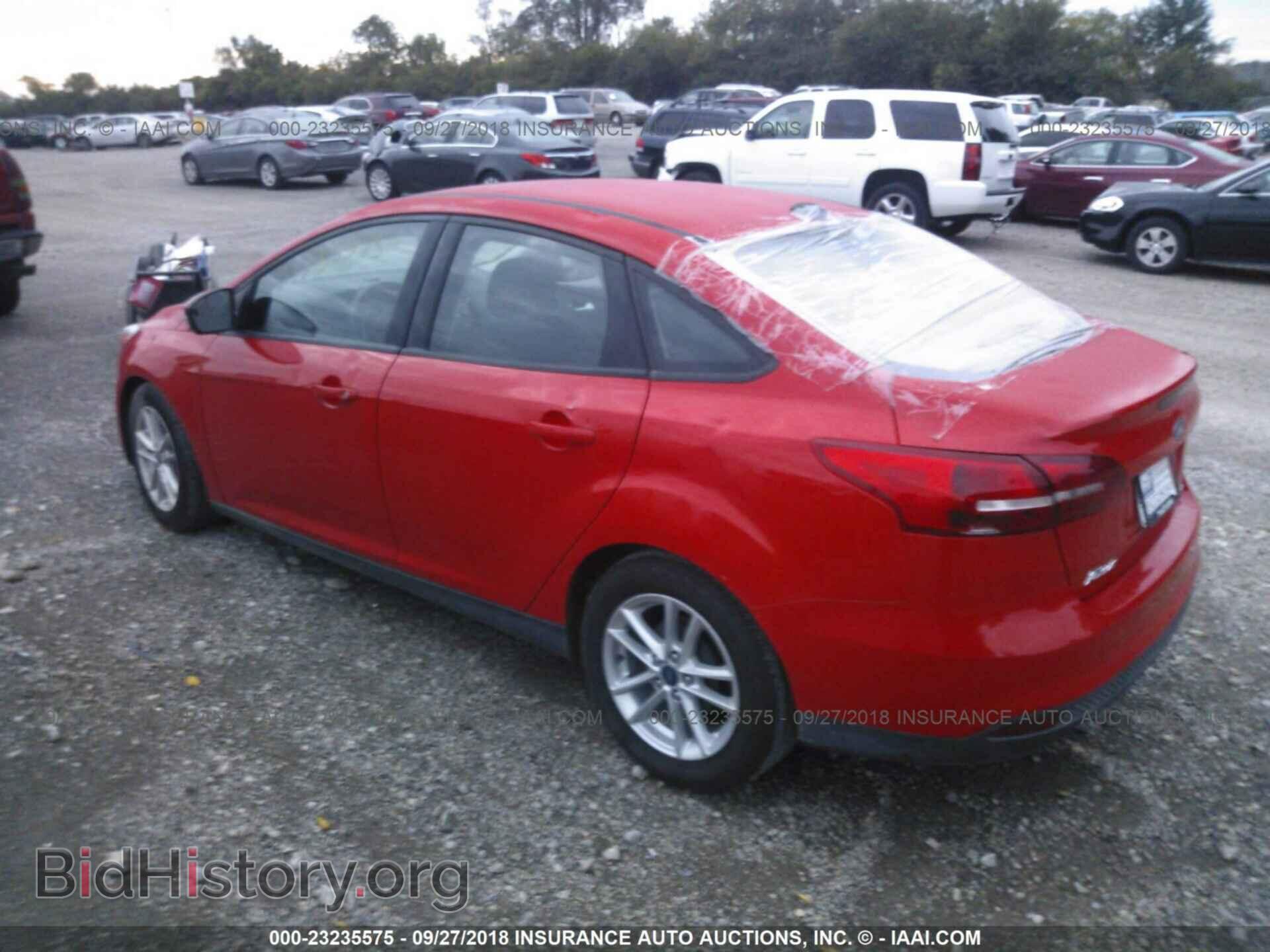 2016 Ford Focus - VIN: 1FADP3F25GL337883 - Photo 3