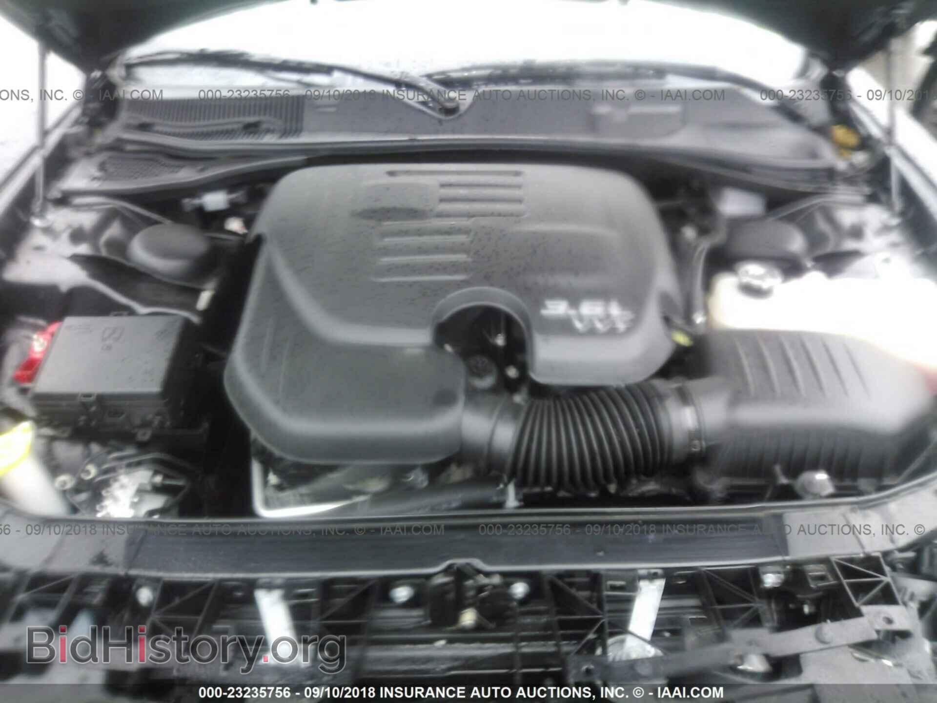 2018 Dodge Challenger - VIN: 2C3CDZAG4JH229655 - Фото 9