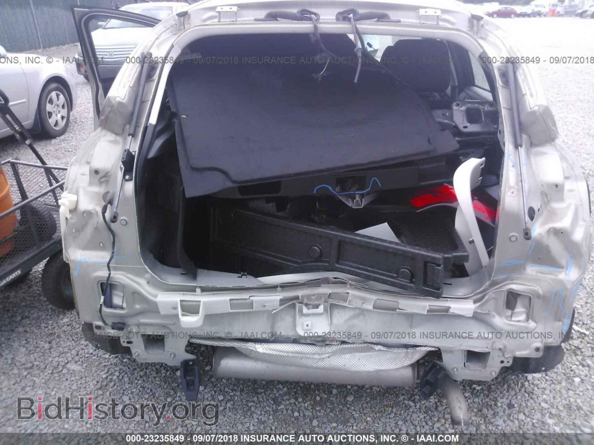 2016 Ford Focus - VIN: 1FADP3K26GL269566 - Photo 6