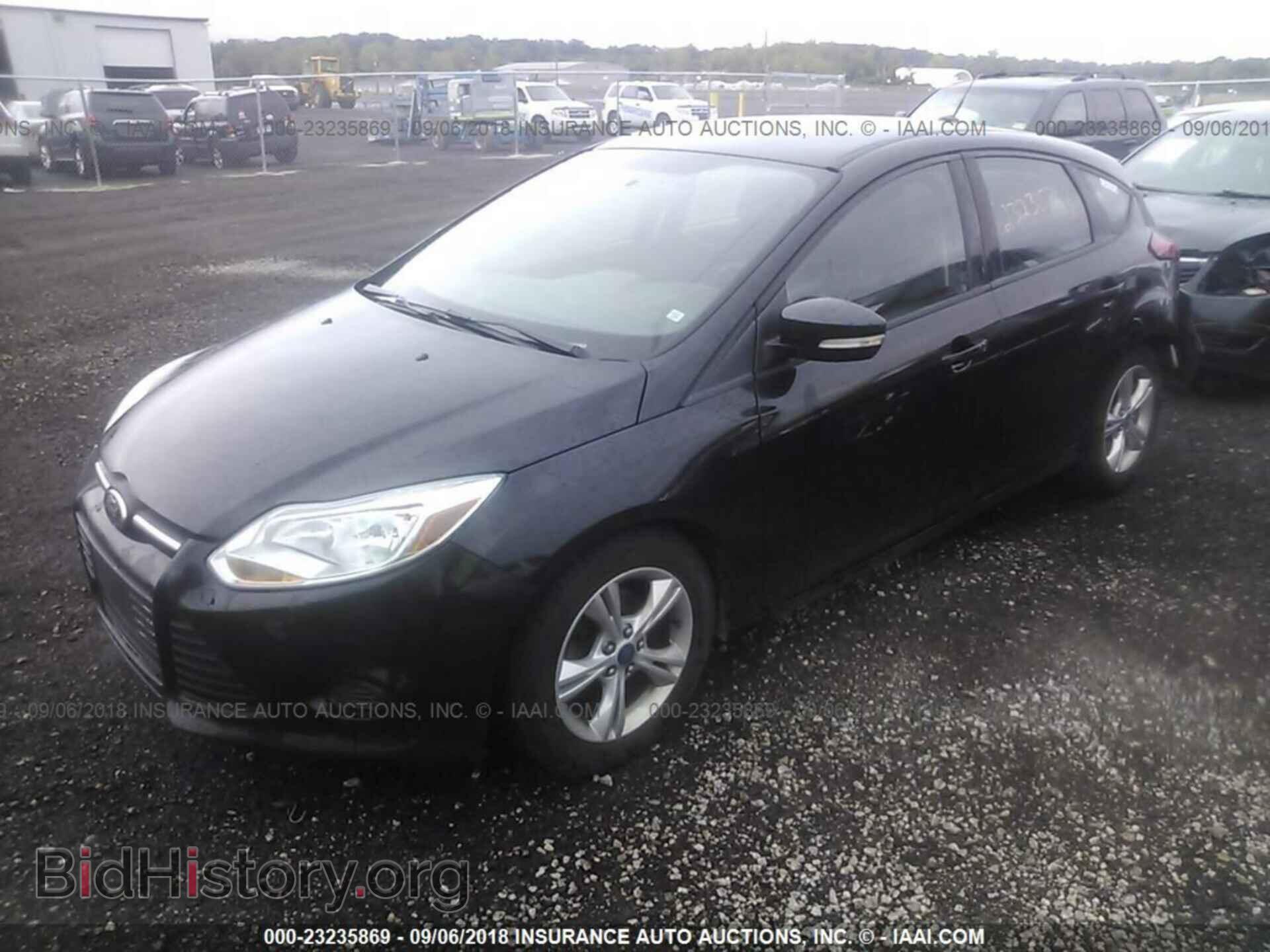 2013 Ford Focus - VIN: 1FADP3K23DL233524 - Фото 2