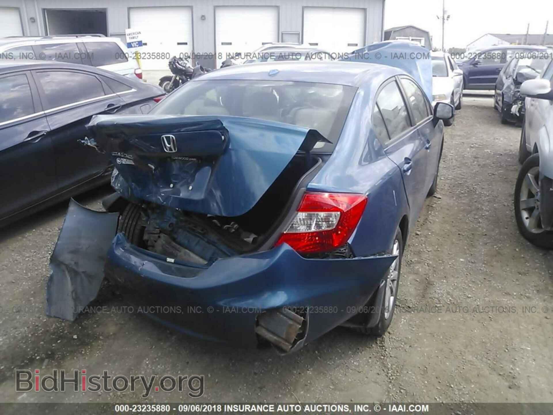 2012 Honda Civic - VIN: 19XFB2F94CE039157 - Photo 4