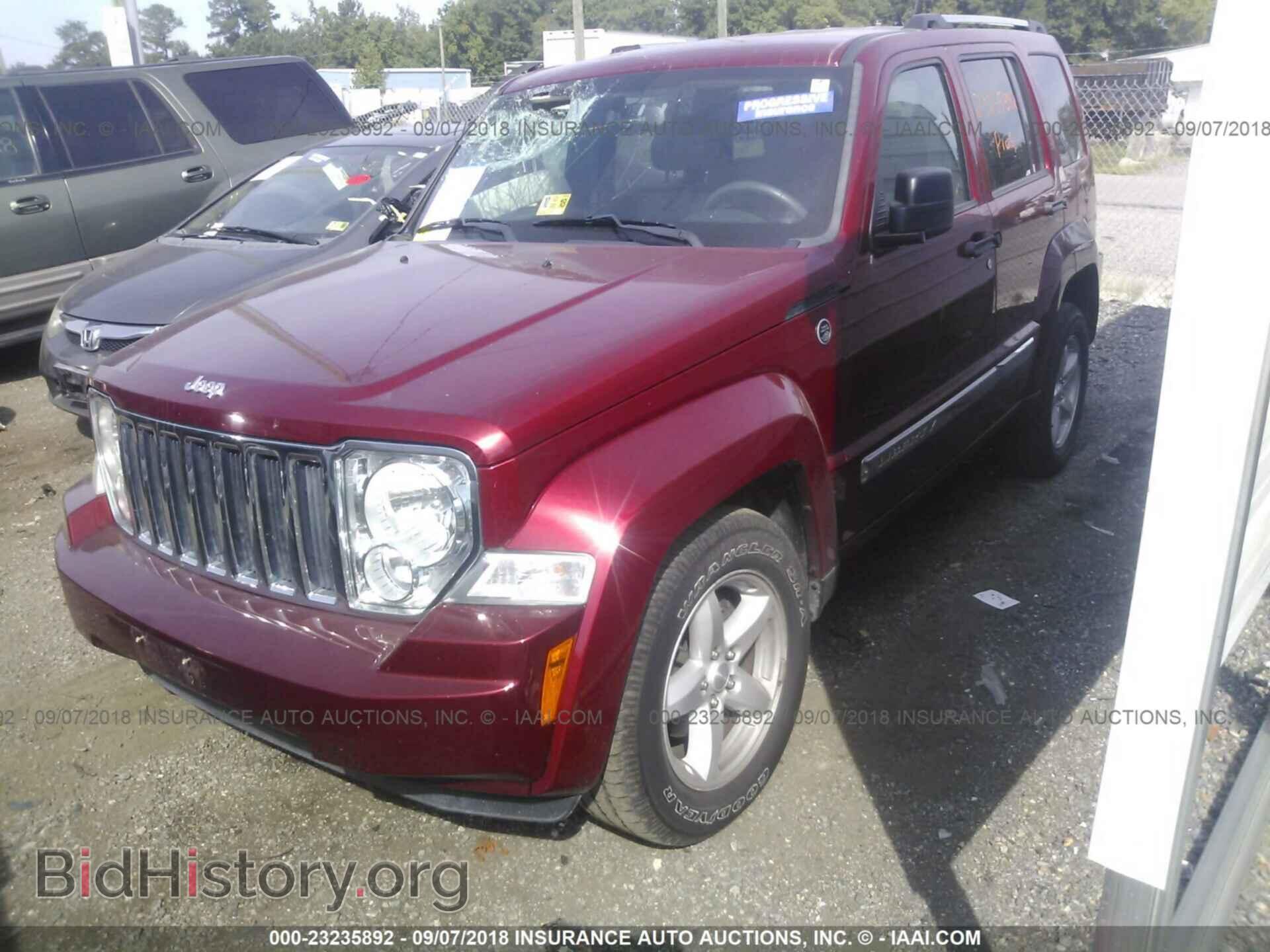 2012 Jeep Liberty - VIN: 1C4PJMCK9CW152392 - Фото 2