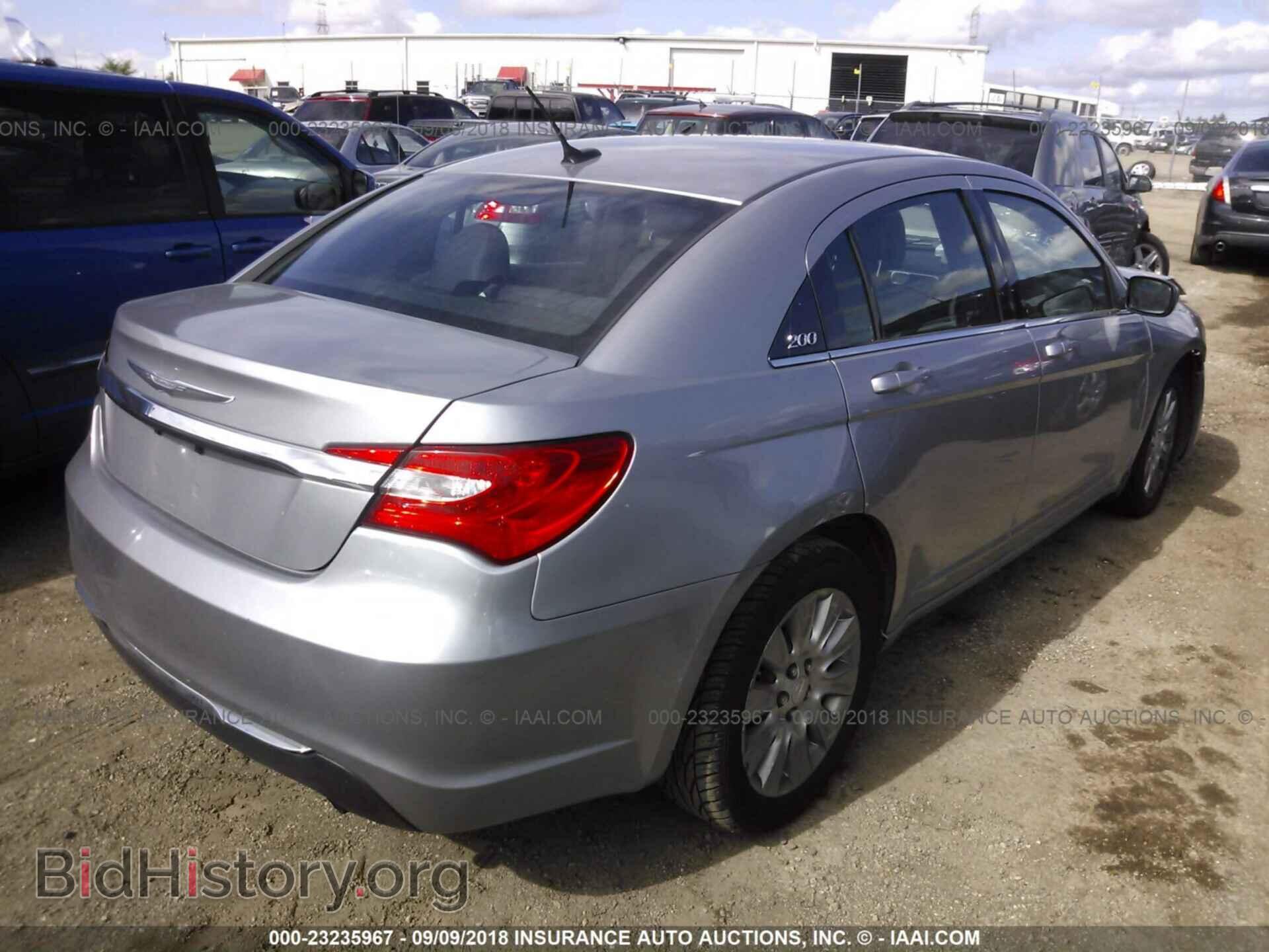 2014 Chrysler 200 - VIN: 1C3CCBAB7EN141307 - Фото 4