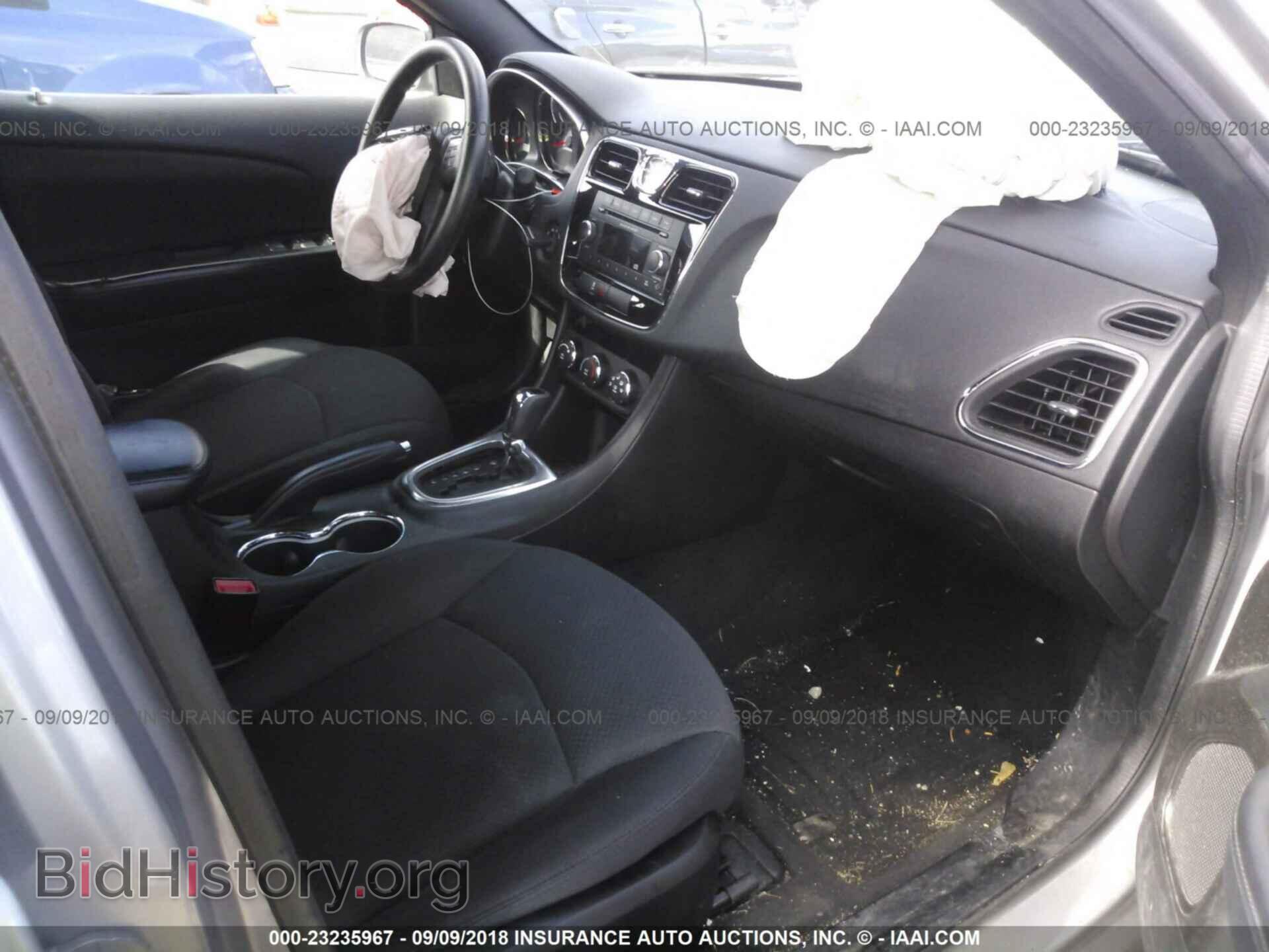 2014 Chrysler 200 - VIN: 1C3CCBAB7EN141307 - Фото 5