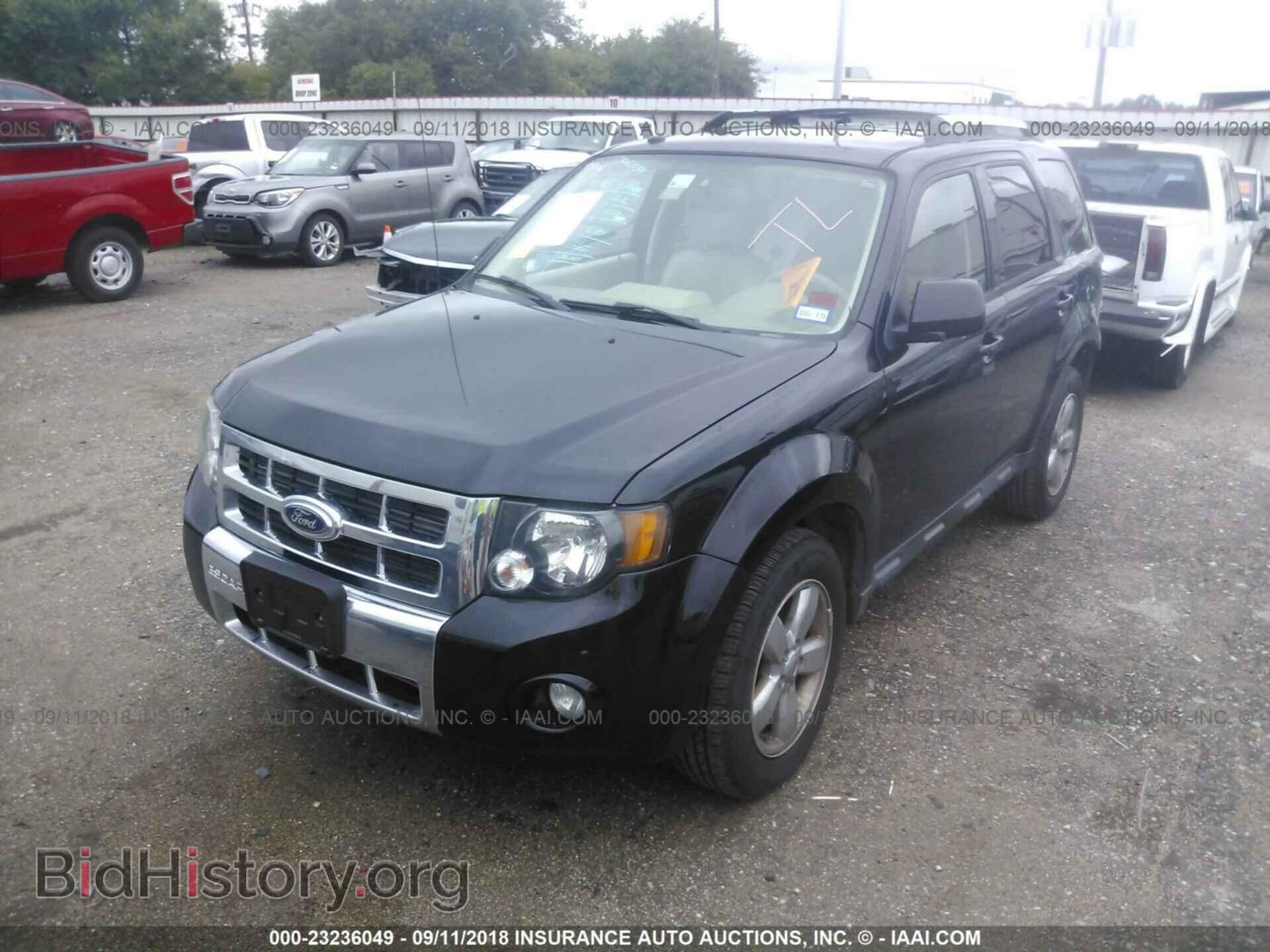2012 Ford Escape - VIN: 1FMCU0E75CKA38514 - Photo 2