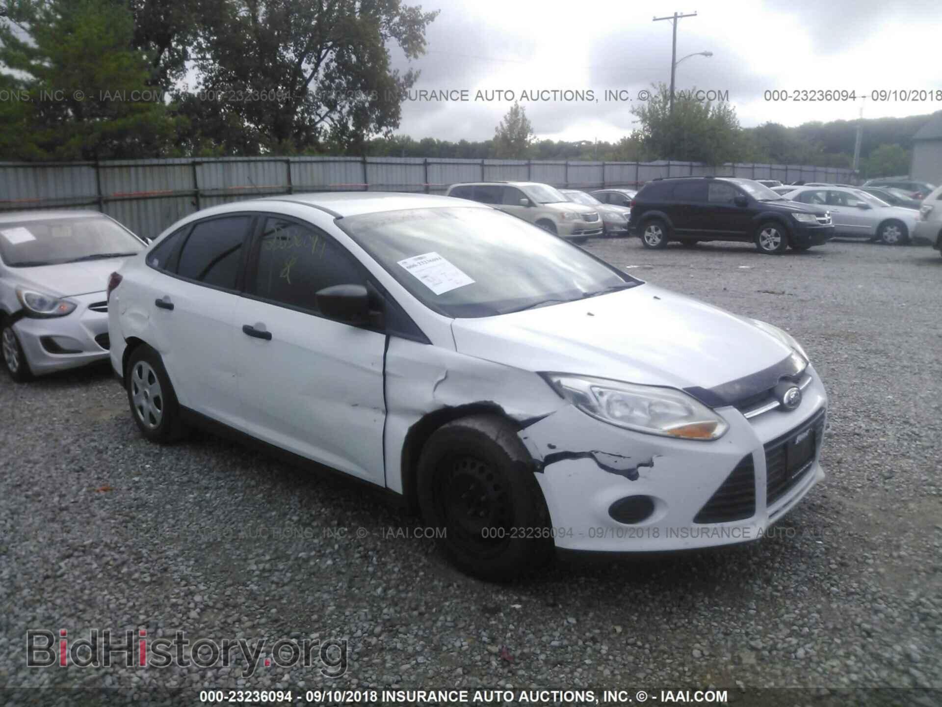 Photo 1FAHP3E22CL234014 - Ford Focus 2012