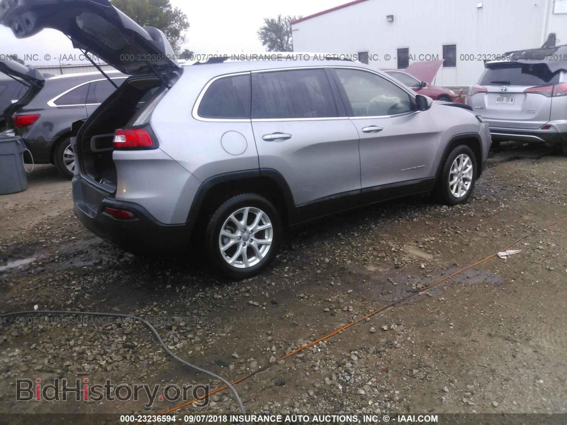 2015 Jeep Cherokee - VIN: 1C4PJLCB5FW699982 - Фото 4