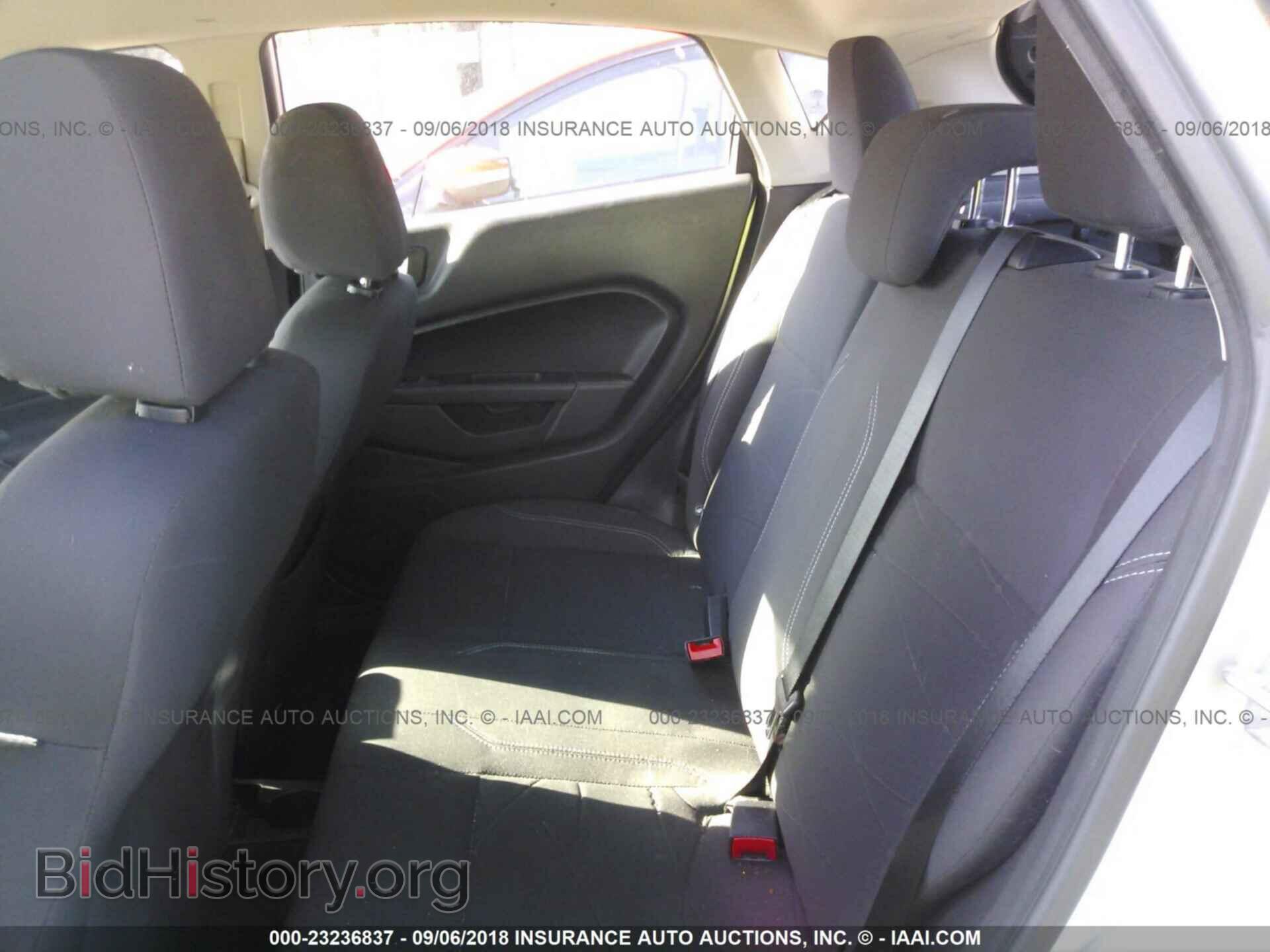 2014 Ford Fiesta - VIN: 3FADP4EJXEM145708 - Photo 8