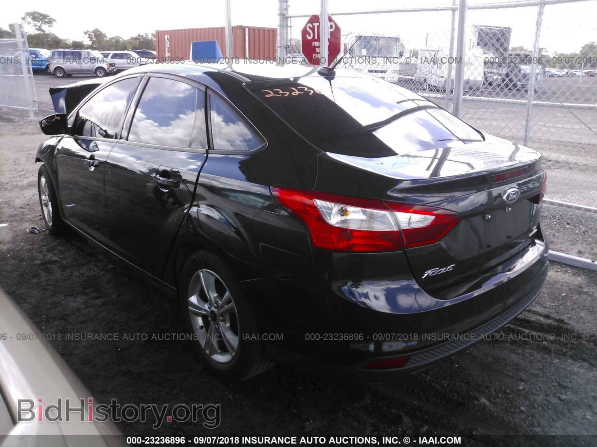 2014 Ford Focus - VIN: 1FADP3F26EL312830 - Фото 3