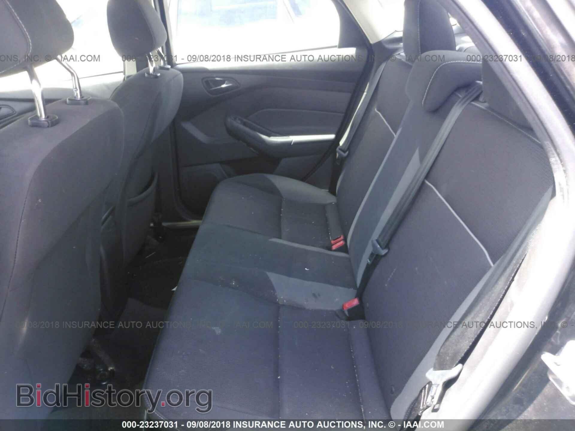 2012 Ford Focus - VIN: 1FAHP3F2XCL360202 - Photo 8