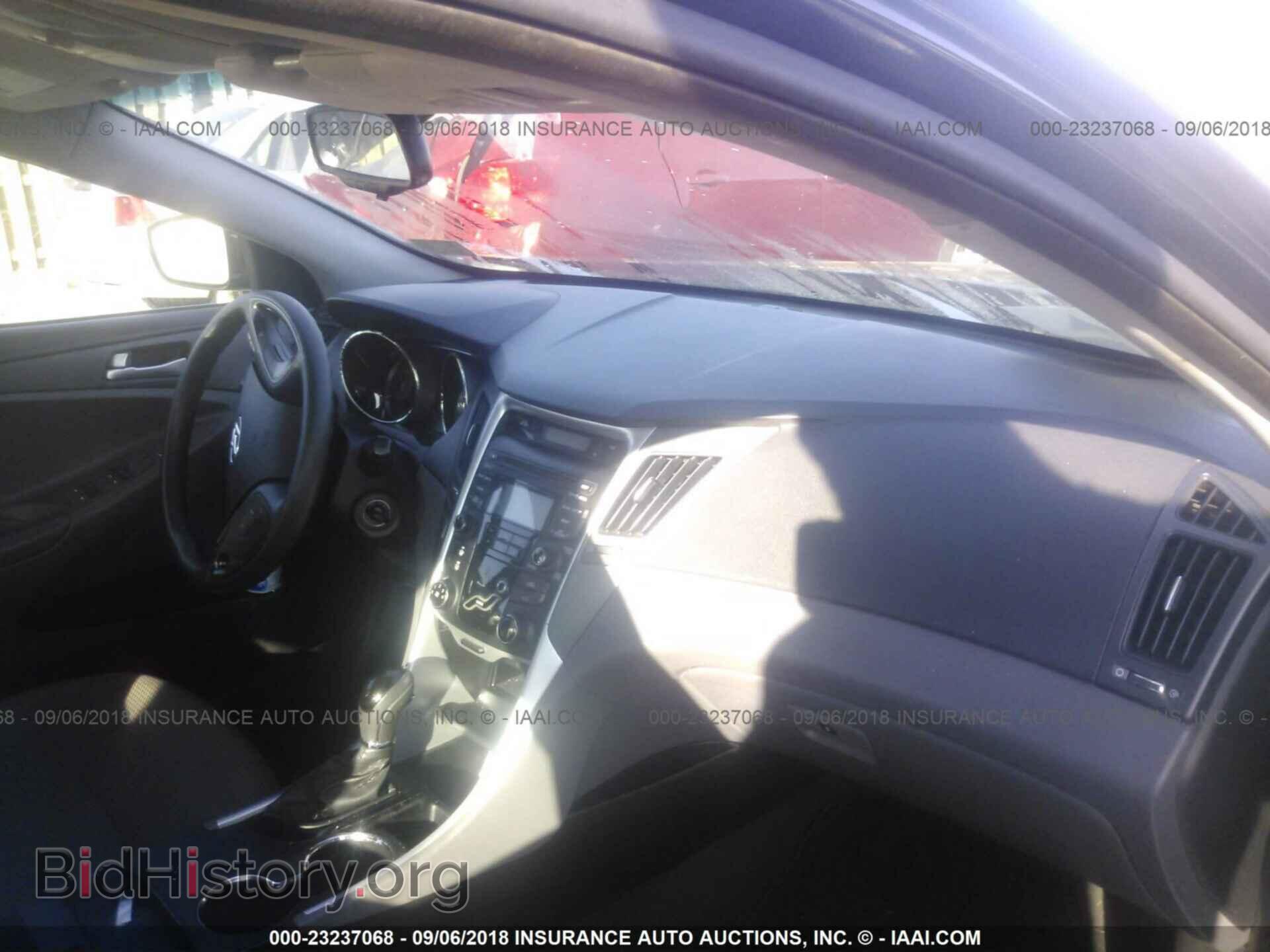 2012 Hyundai Sonata - VIN: 5NPEB4AC4CH480941 - Photo 5