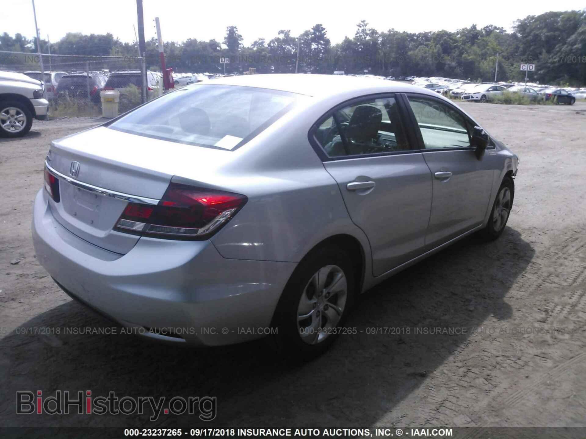2013 Honda Civic - VIN: 19XFB2F57DE263120 - Фото 4