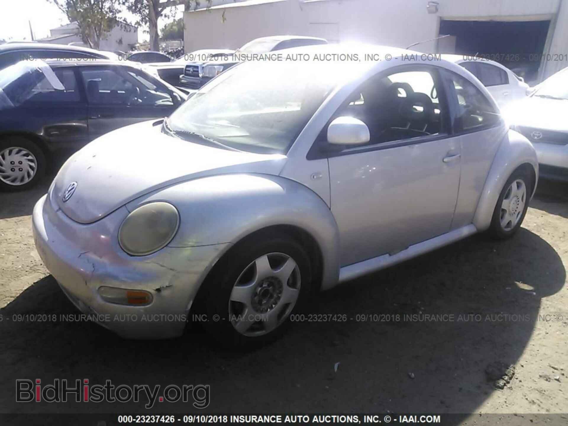 2000 VOLKSWAGEN NEW BEETLE - VIN: 3VWCC21C2YM484736 - Фото 2