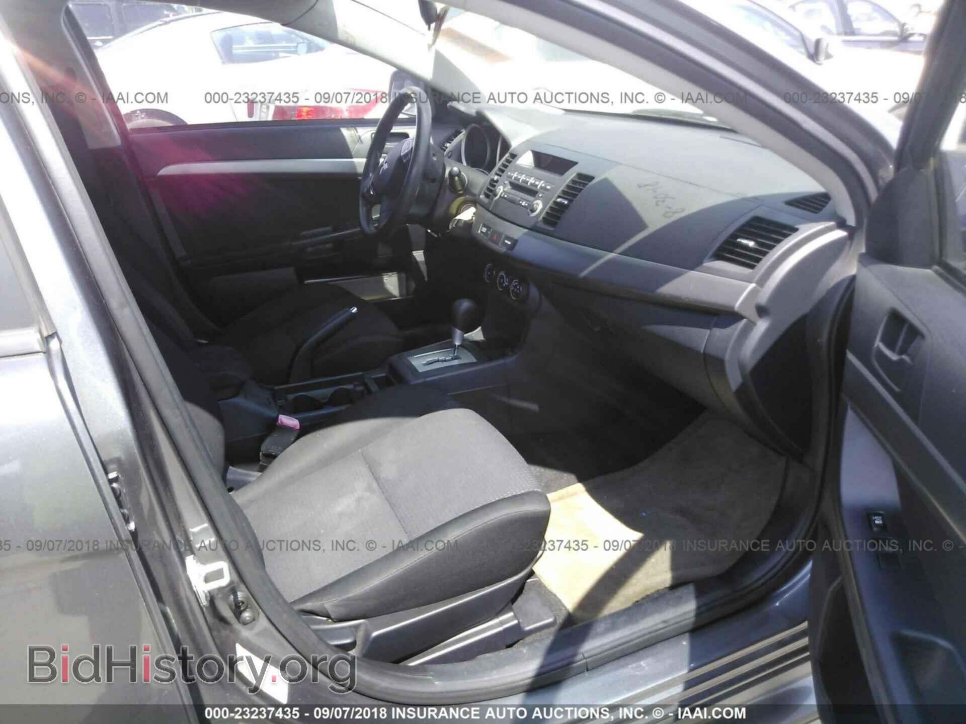 2011 Mitsubishi Lancer - VIN: JA32U2FU5BU035016 - Фото 5