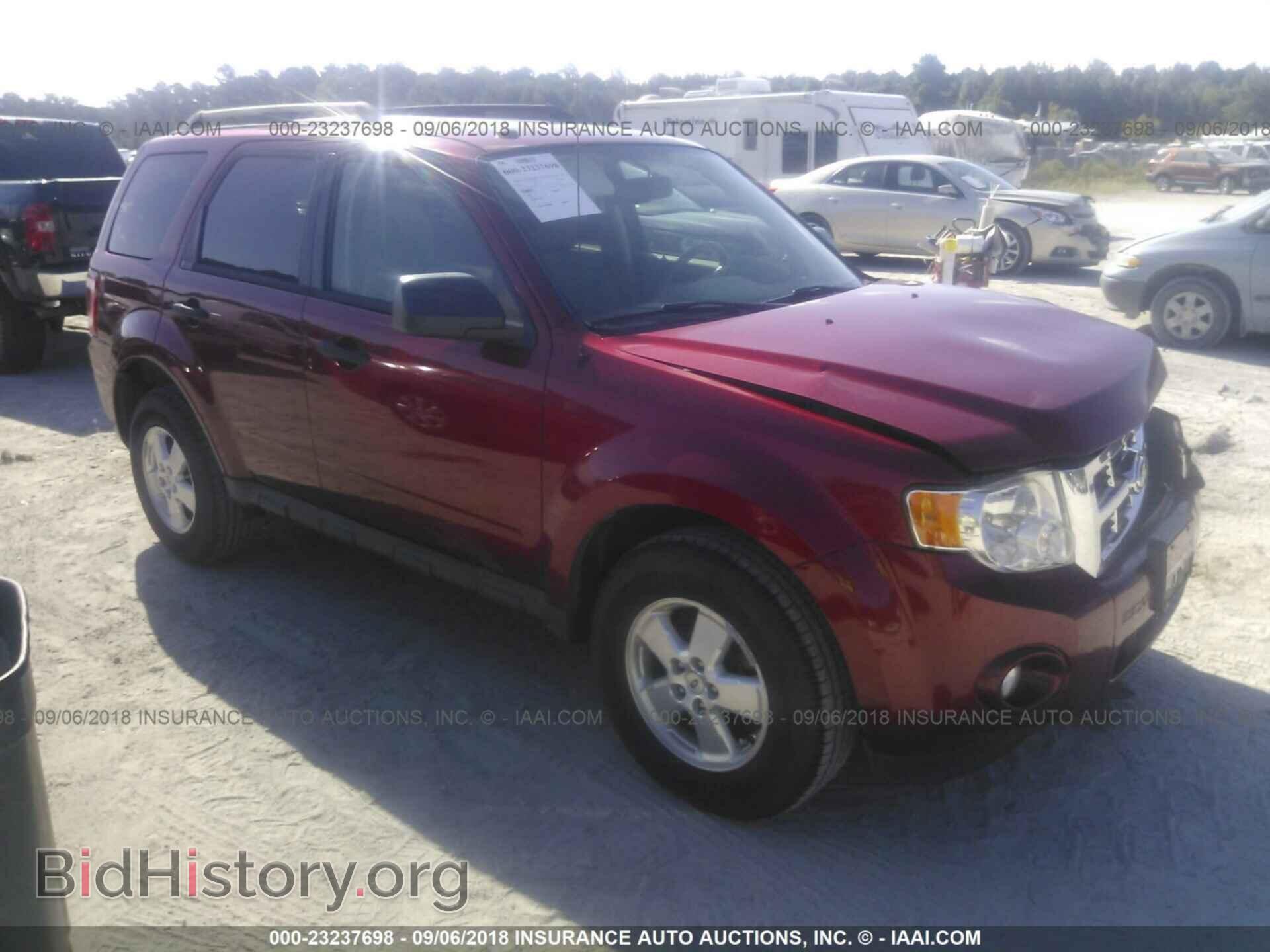 Photo 1FMCU0D75CKA28227 - Ford Escape 2012