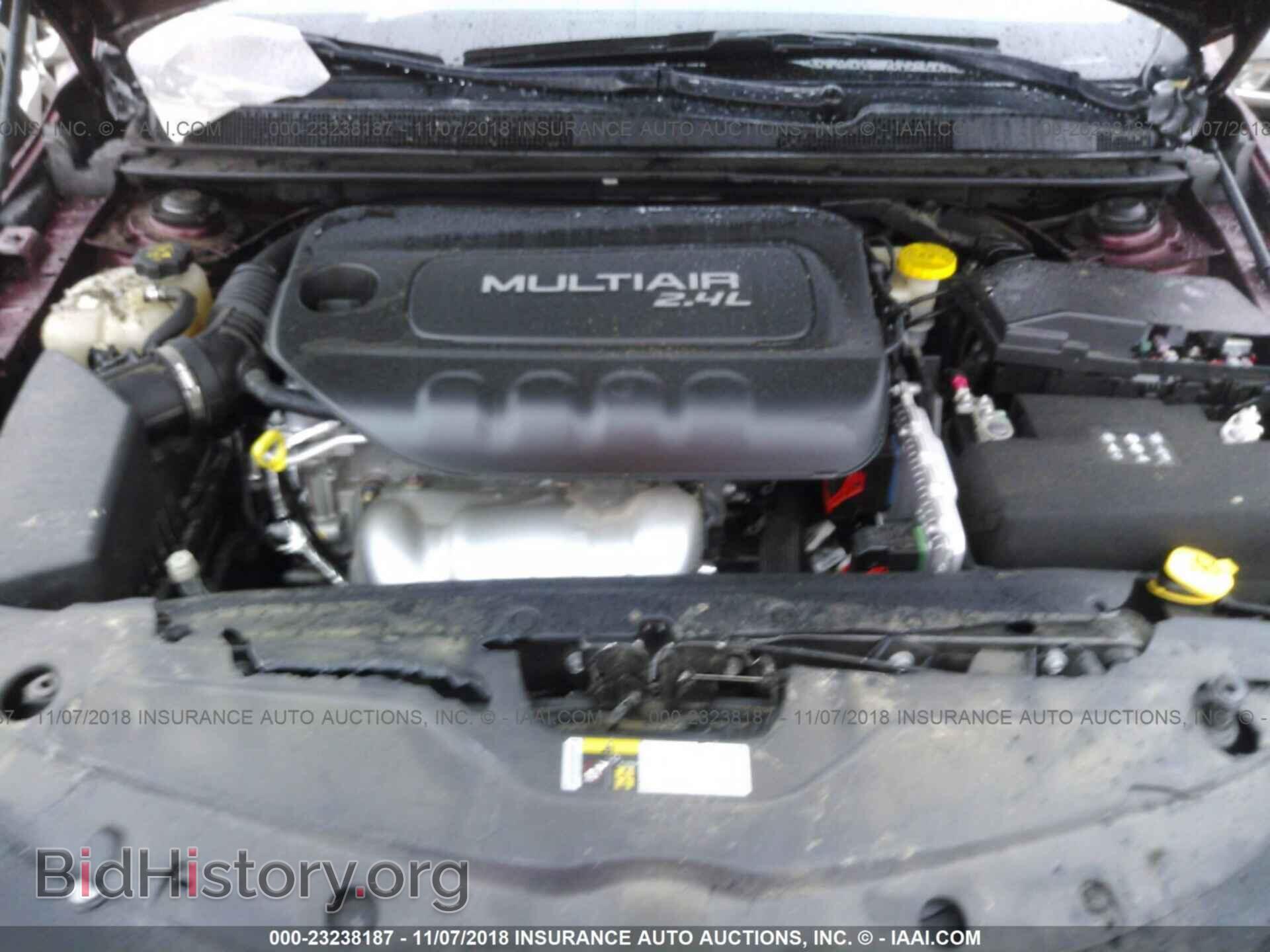 2015 Chrysler 200 - VIN: 1C3CCCBB5FN564778 - Photo 10