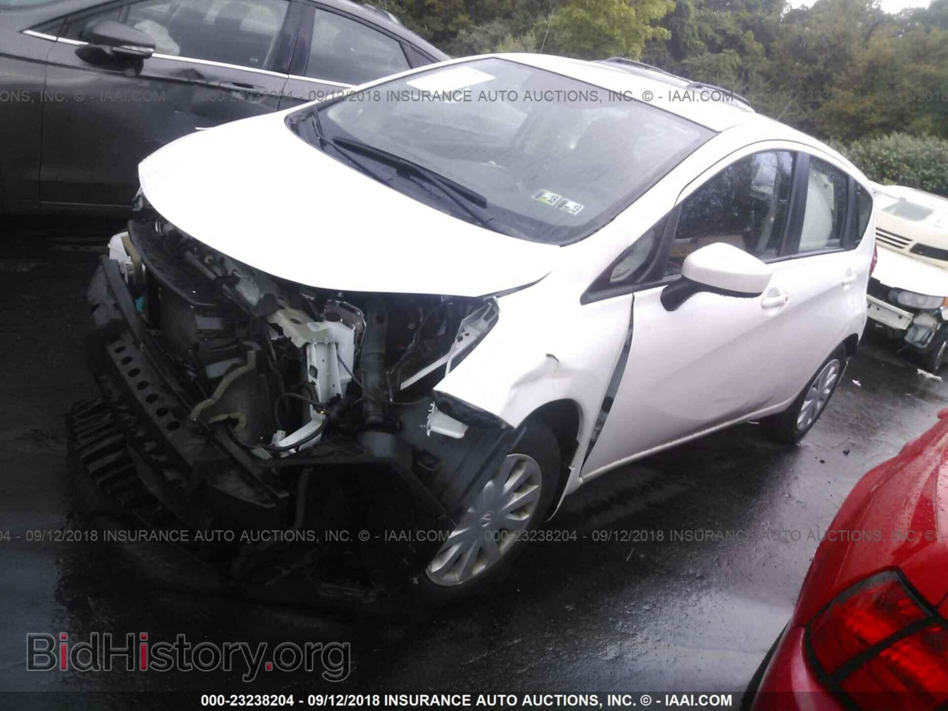 2016 Nissan Versa note - VIN: 3N1CE2CP3GL381300 - Photo 2