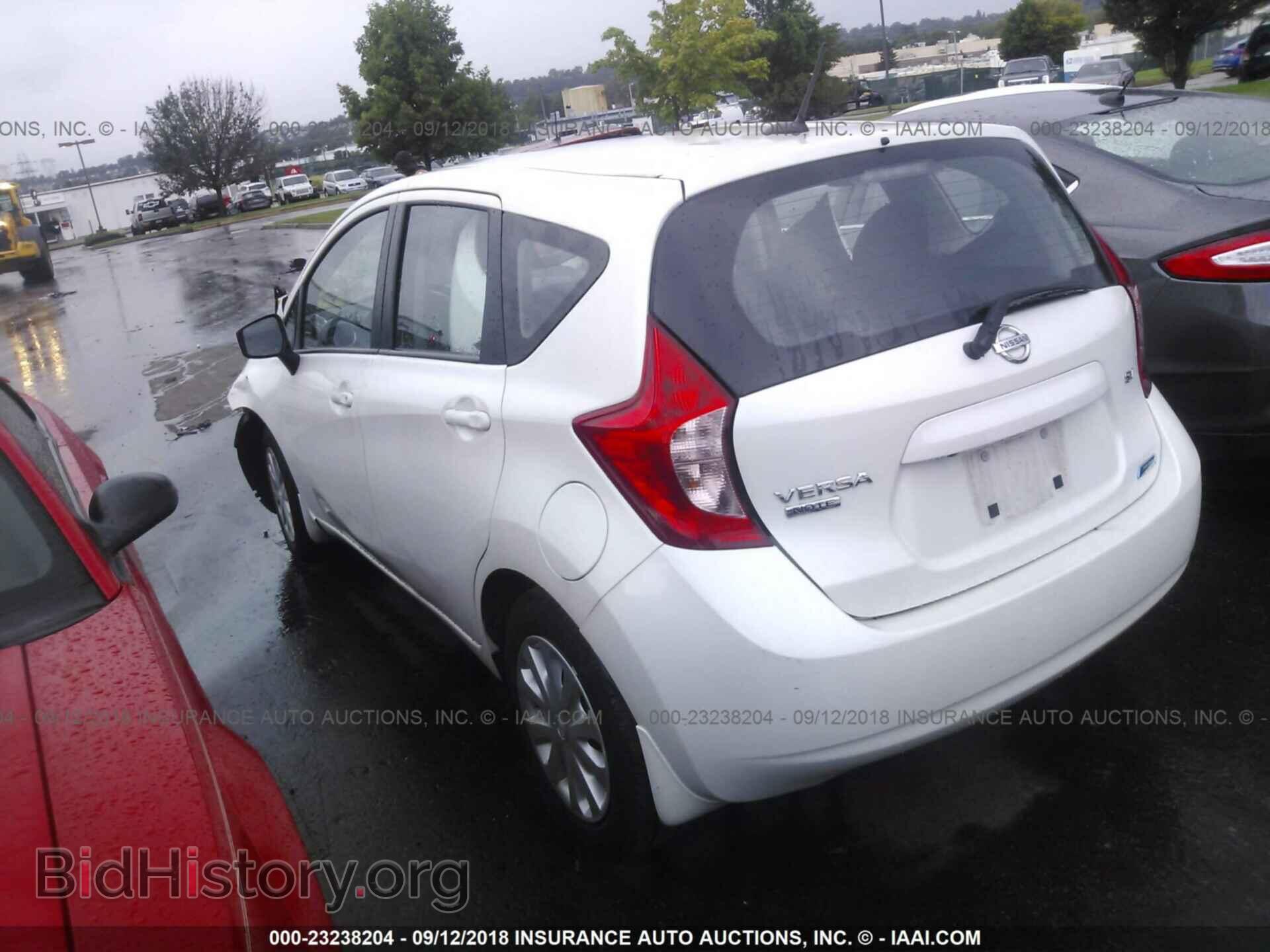 2016 Nissan Versa note - VIN: 3N1CE2CP3GL381300 - Photo 3