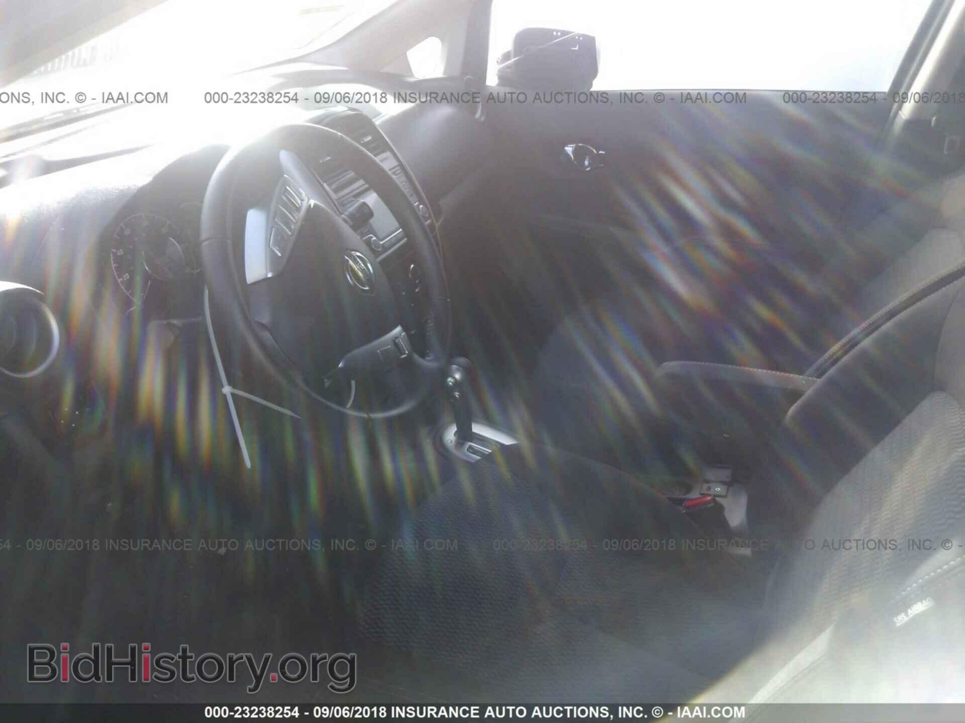 2016 Nissan Versa note - VIN: 3N1CE2CP2GL398265 - Photo 5