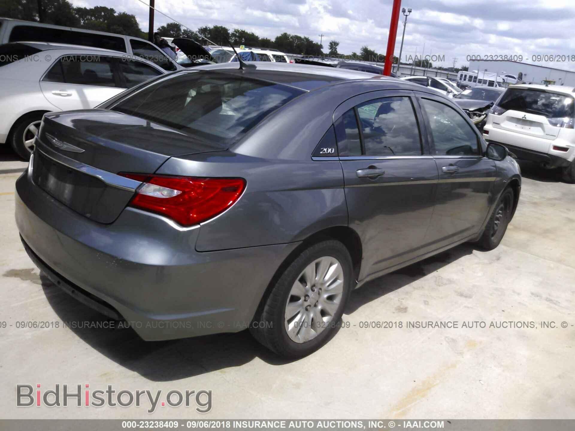 2012 Chrysler 200 - VIN: 1C3CCBAB4CN319638 - Фото 4