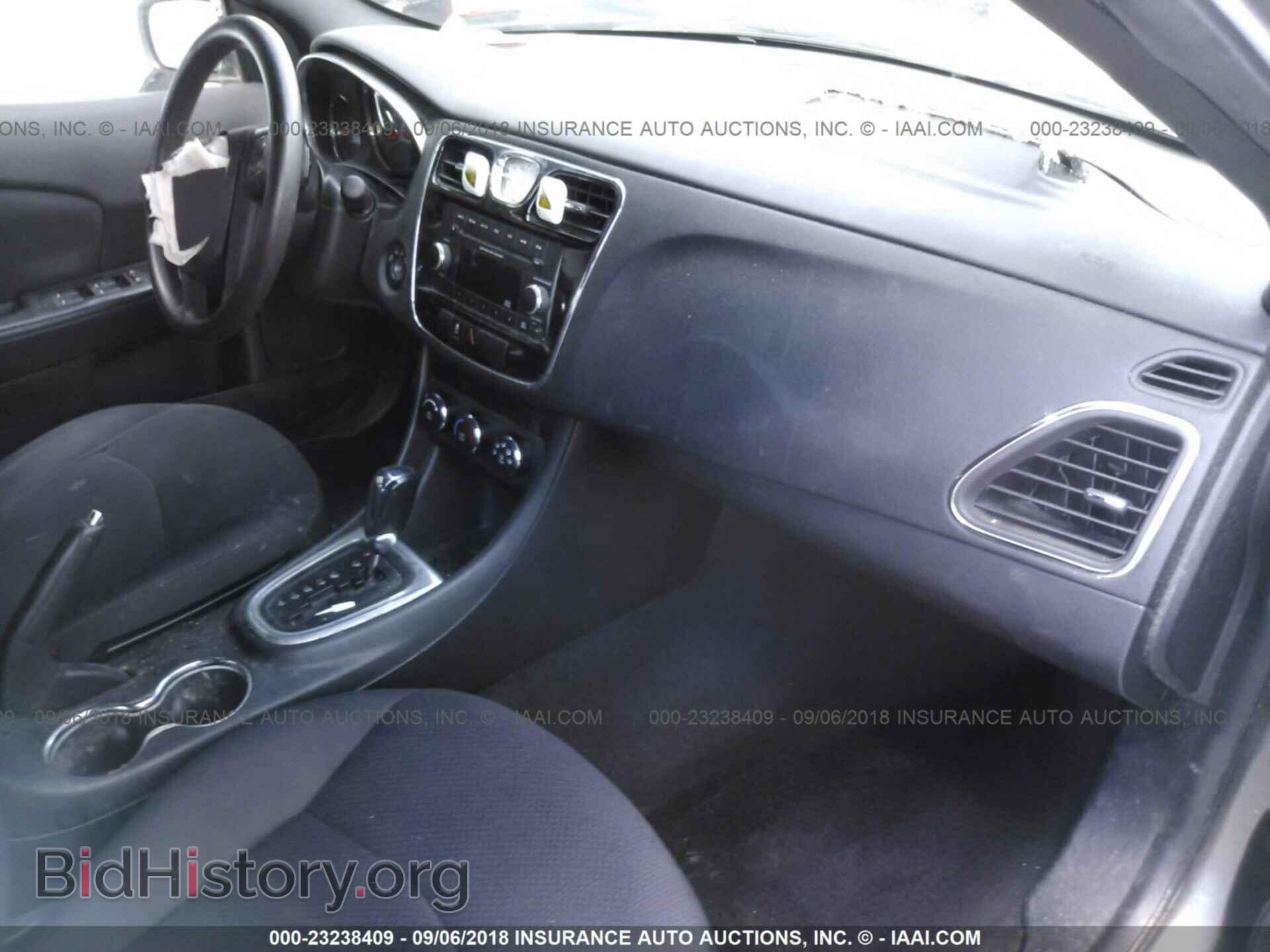 2012 Chrysler 200 - VIN: 1C3CCBAB4CN319638 - Фото 5