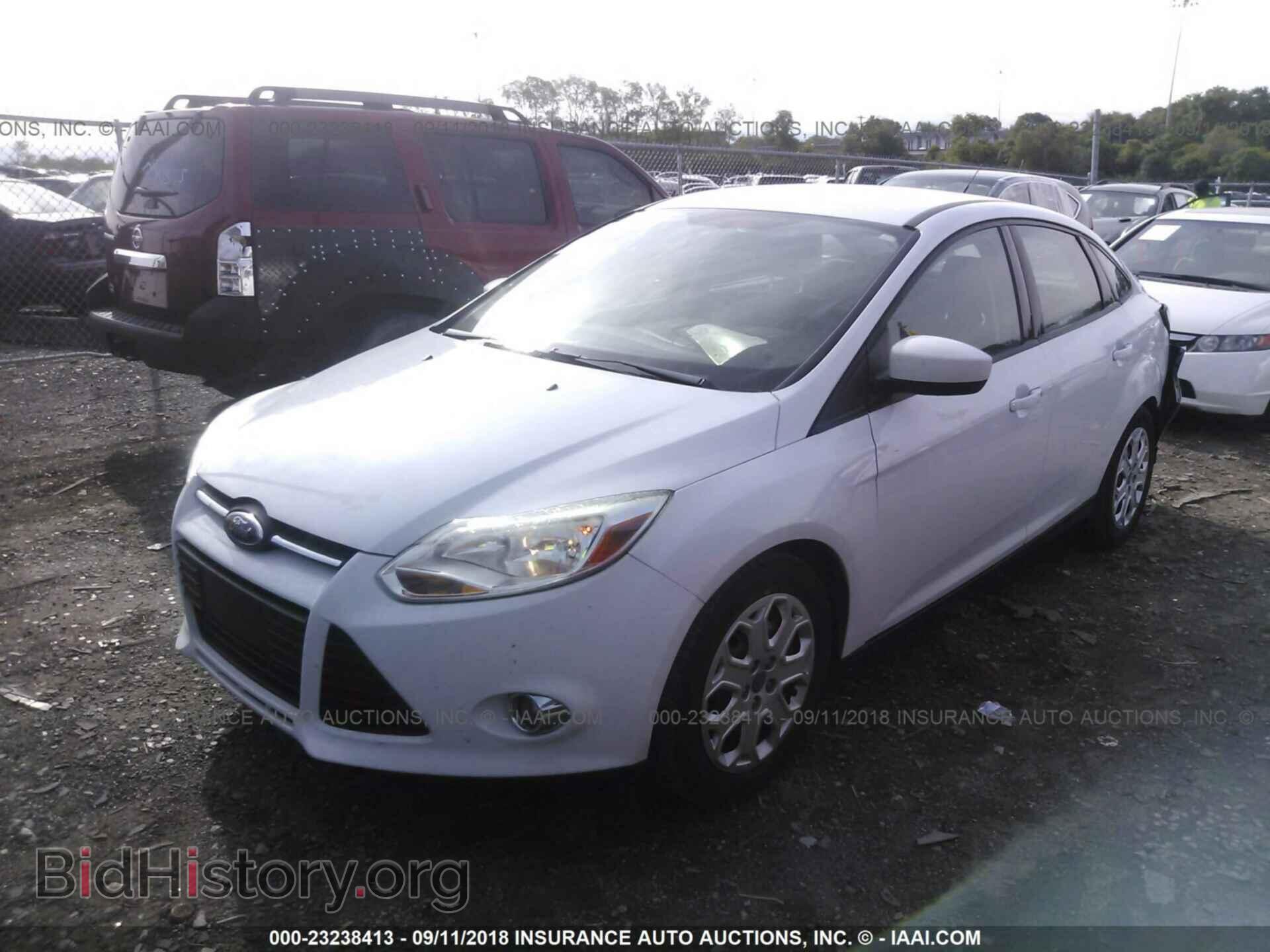 2012 Ford Focus - VIN: 1FAHP3F25CL192145 - Фото 2