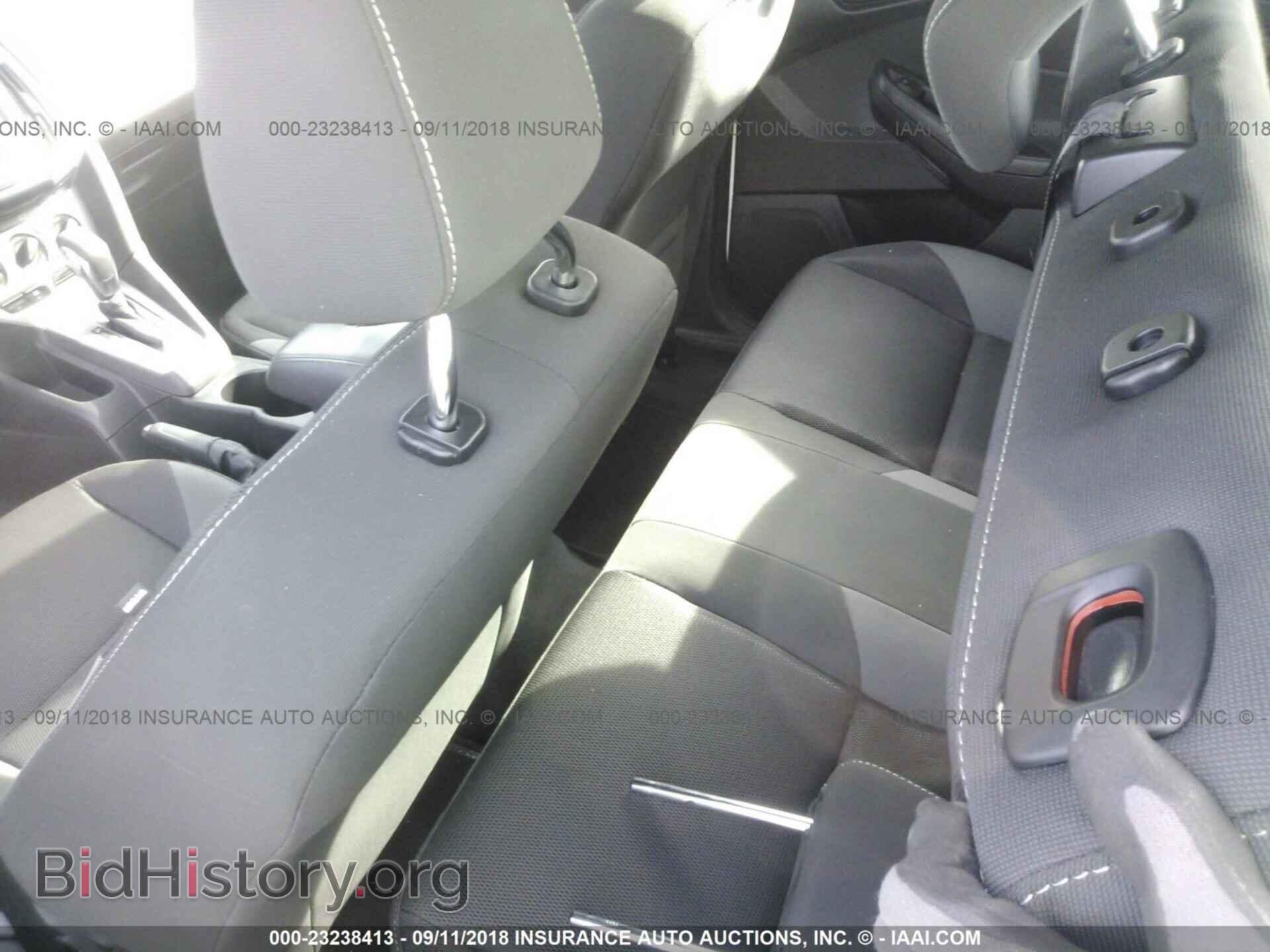 2012 Ford Focus - VIN: 1FAHP3F25CL192145 - Фото 8