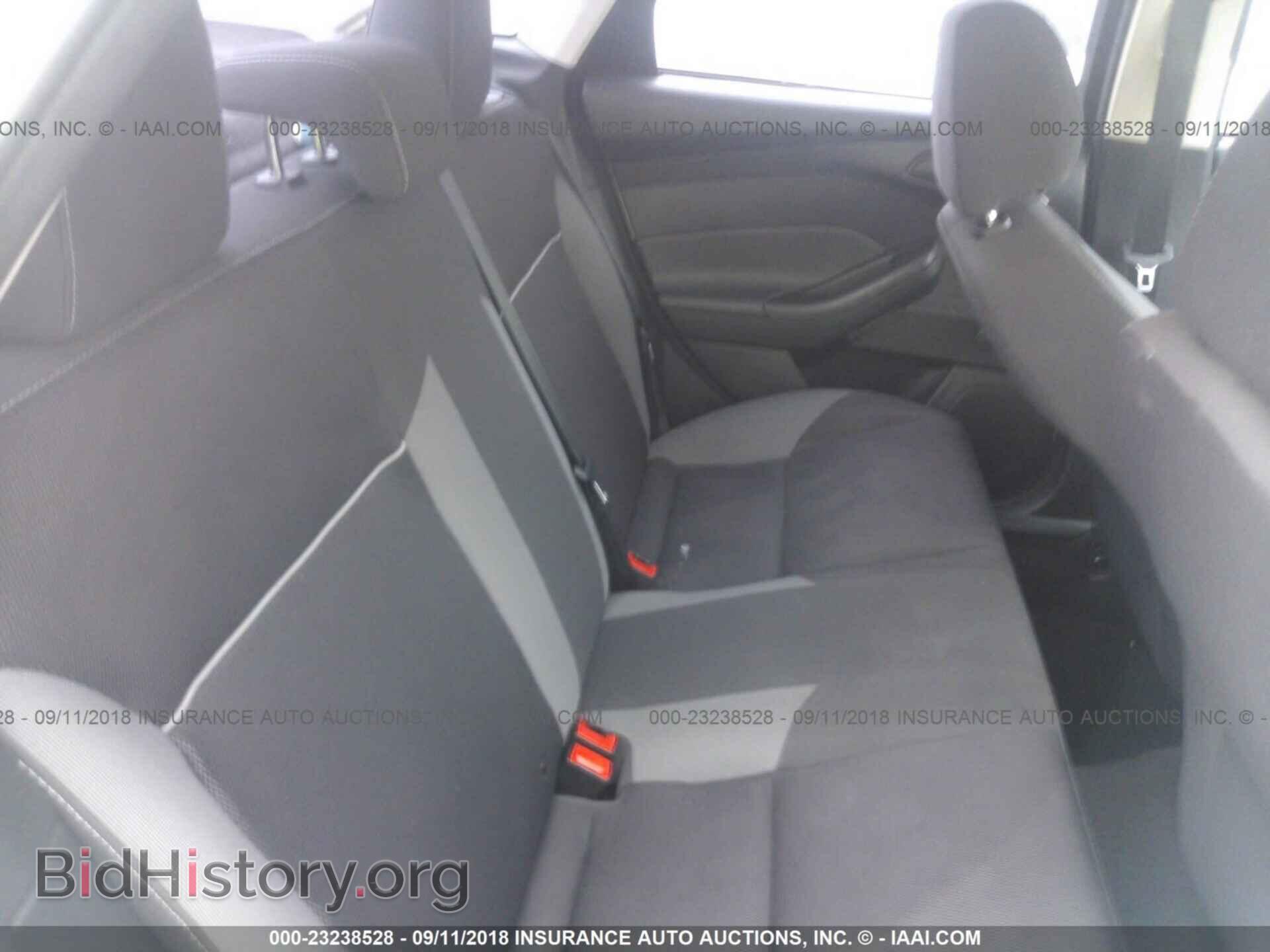 2012 Ford Focus - VIN: 1FAHP3E26CL403046 - Photo 8