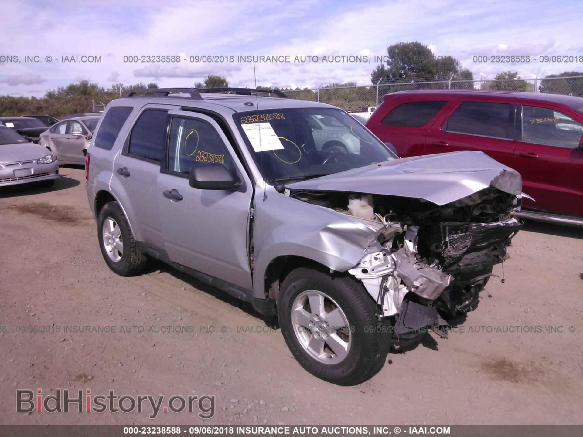 Photo 1FMCU9D72CKB60933 - Ford Escape 2012