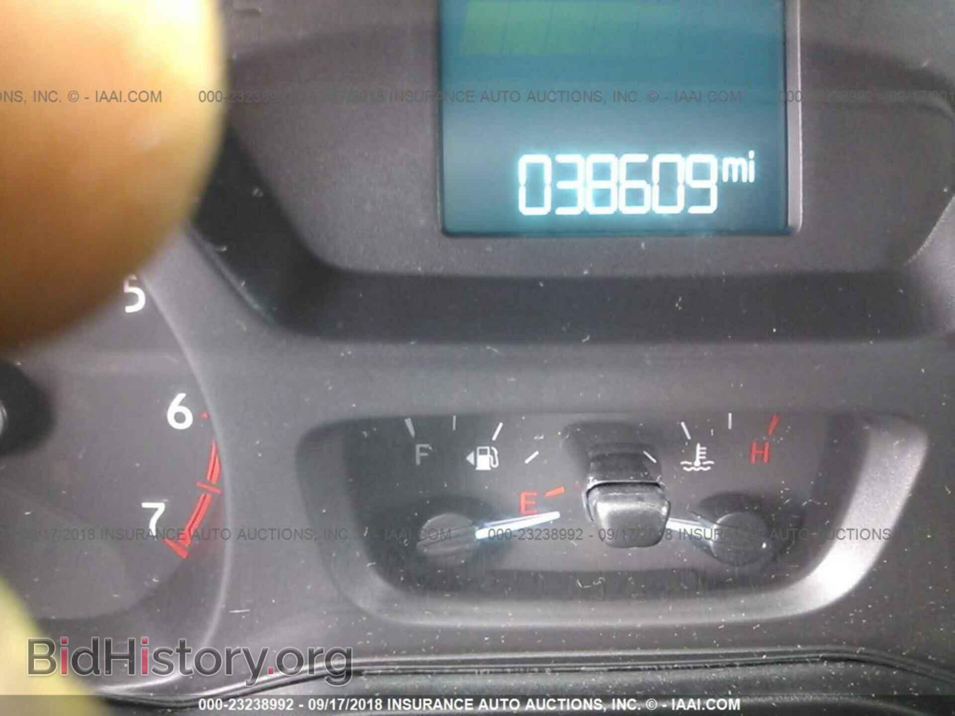 2017 Ford Transit - VIN: 1FTYR2CG4HKA74924 - Фото 7