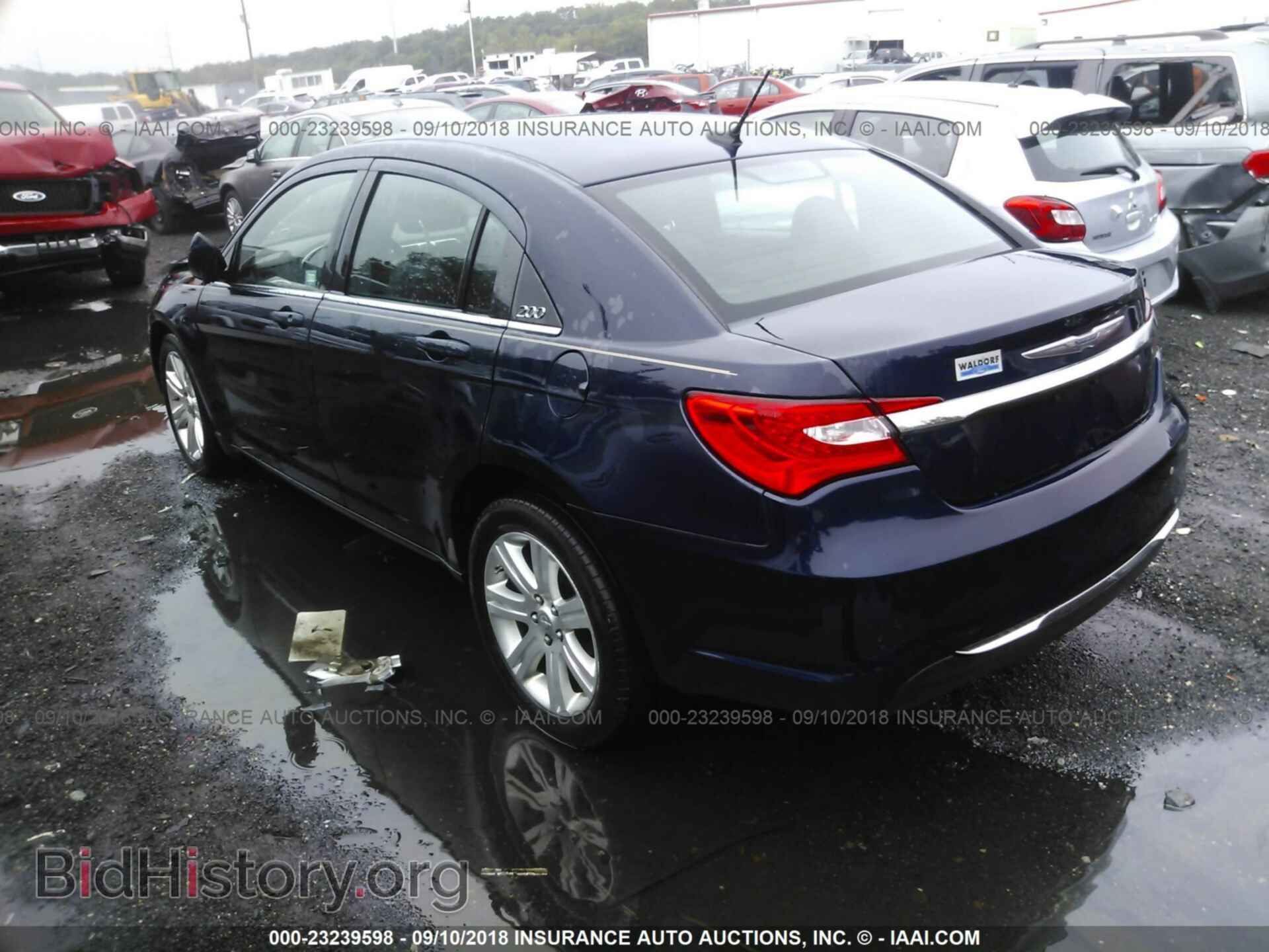 2013 Chrysler 200 - VIN: 1C3CCBAB6DN685912 - Photo 3