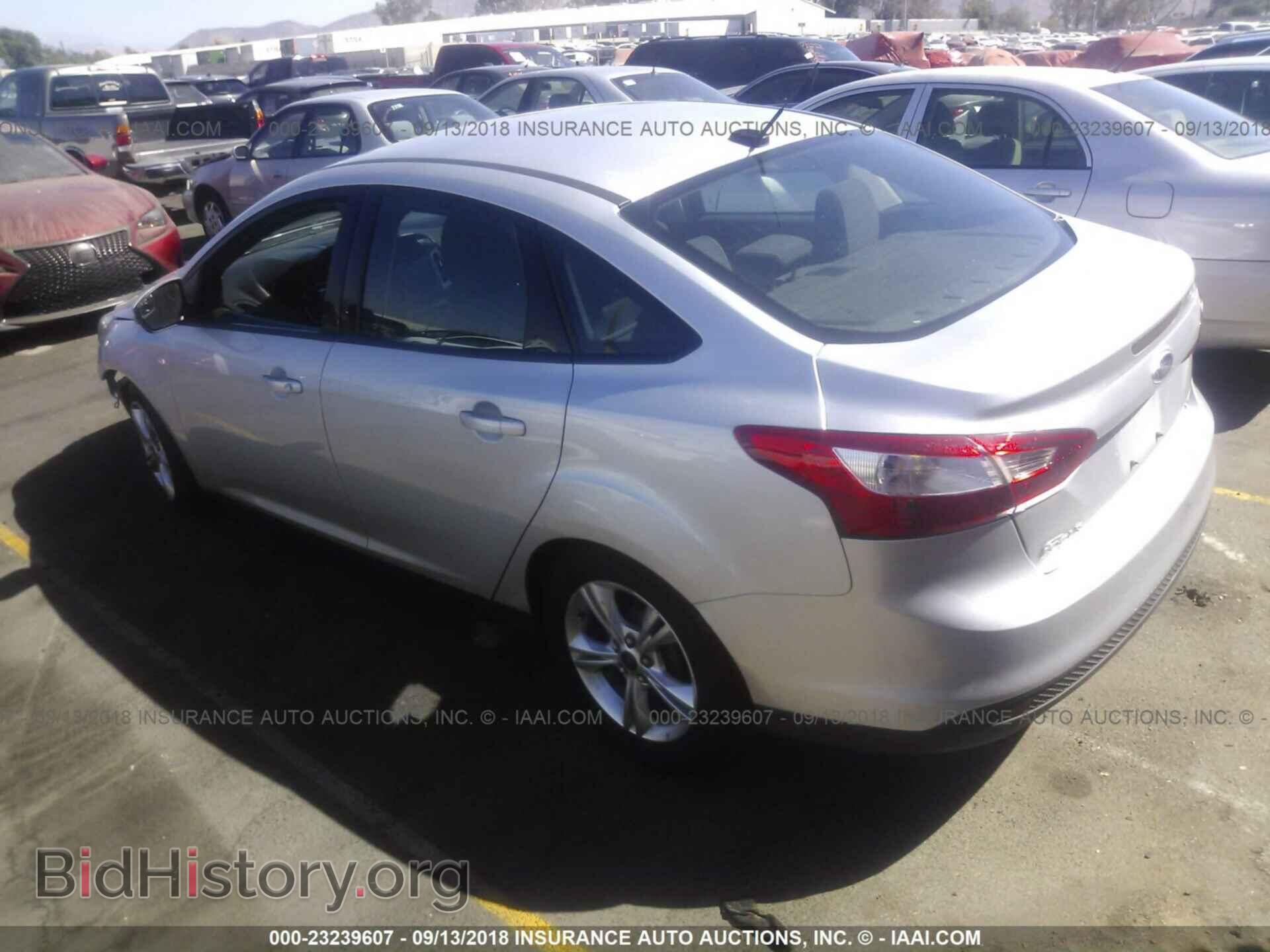 2013 Ford Focus - VIN: 1FADP3F22DL296866 - Фото 3