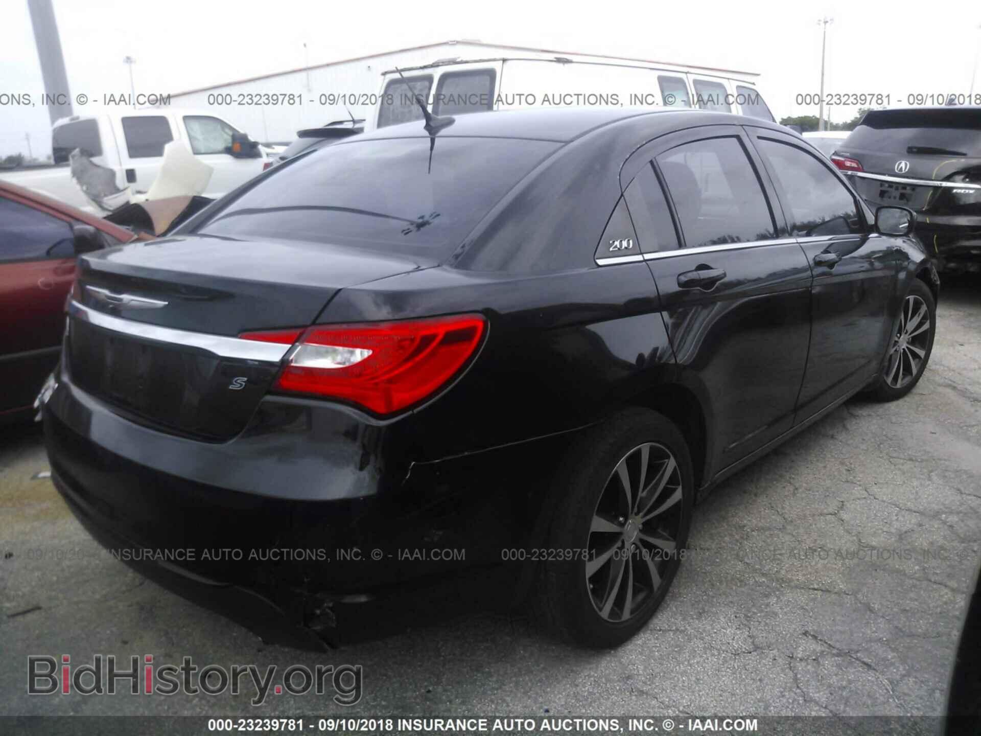2013 Chrysler 200 - VIN: 1C3CCBCG1DN689035 - Фото 4