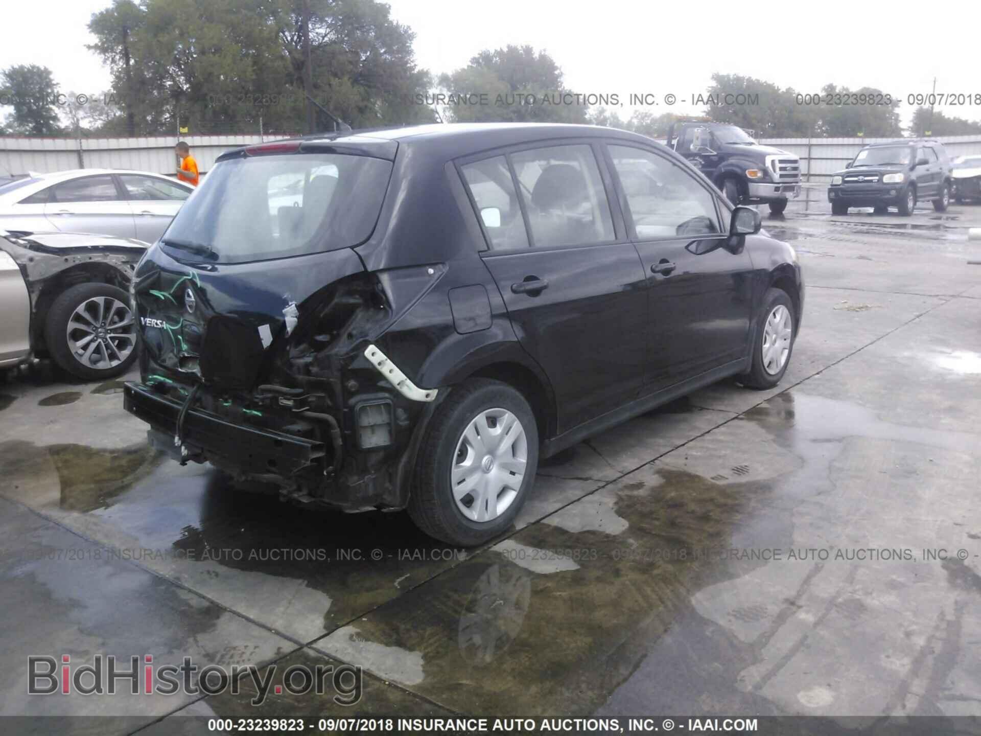 2011 Nissan Versa - VIN: 3N1BC1CP8BL517702 - Photo 4
