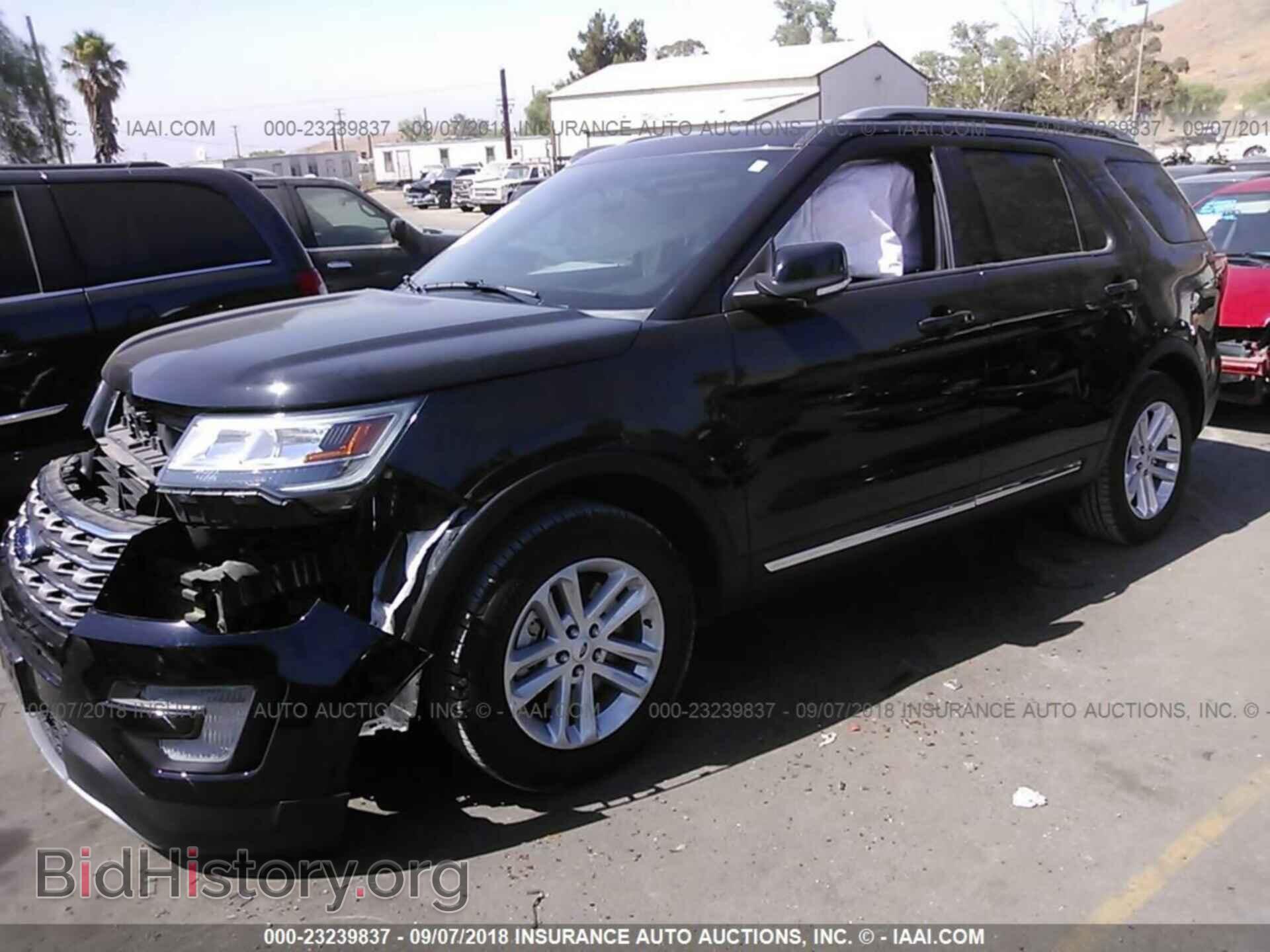 2017 Ford Explorer - VIN: 1FM5K7D83HGC62103 - Photo 2